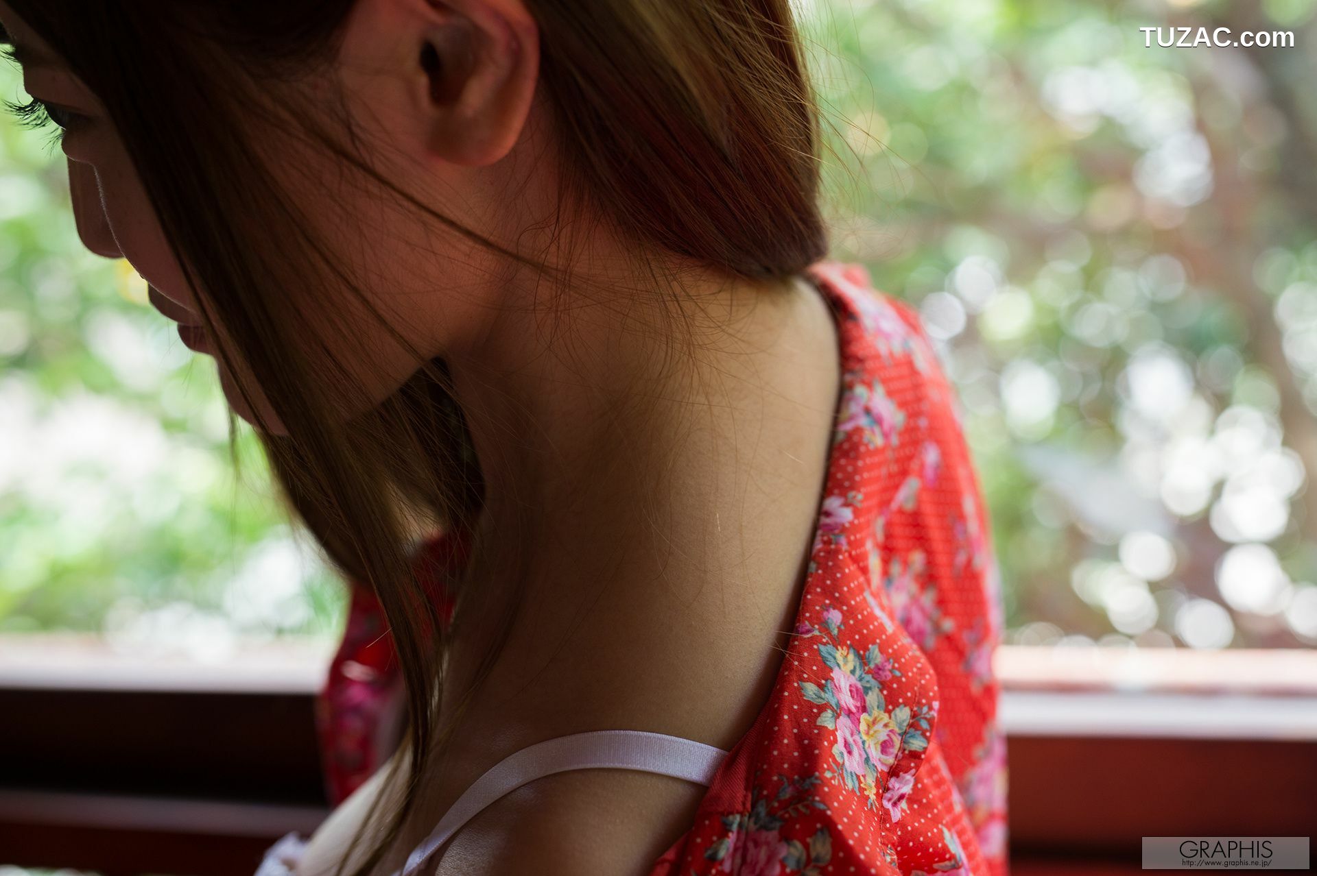 Graphis_榊梨々亜/榊梨梨亚《Be shy》 Gals 写真集[50P]