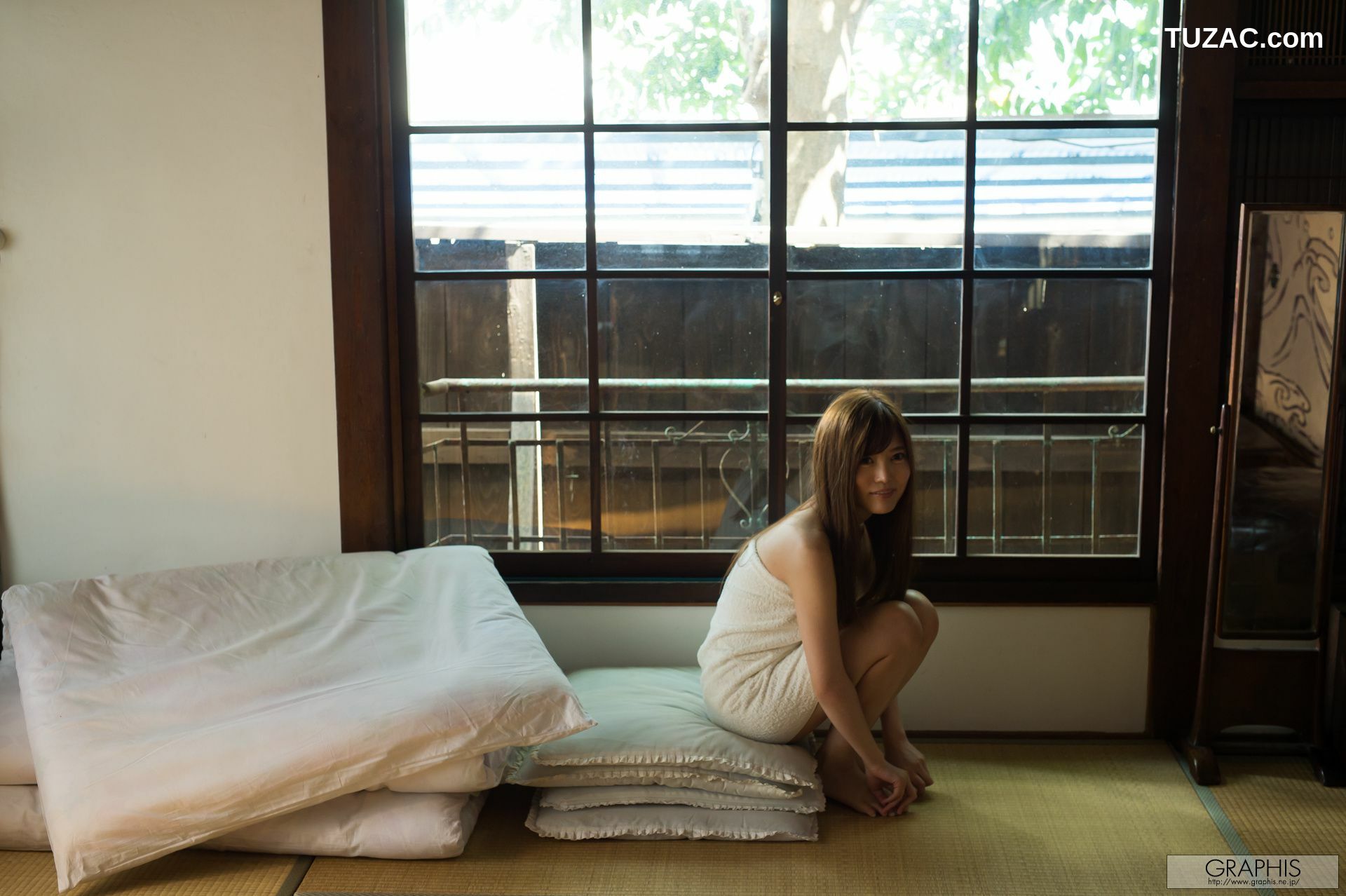 Graphis_榊梨々亜/榊梨梨亚《Be shy》 Gals 写真集[50P]