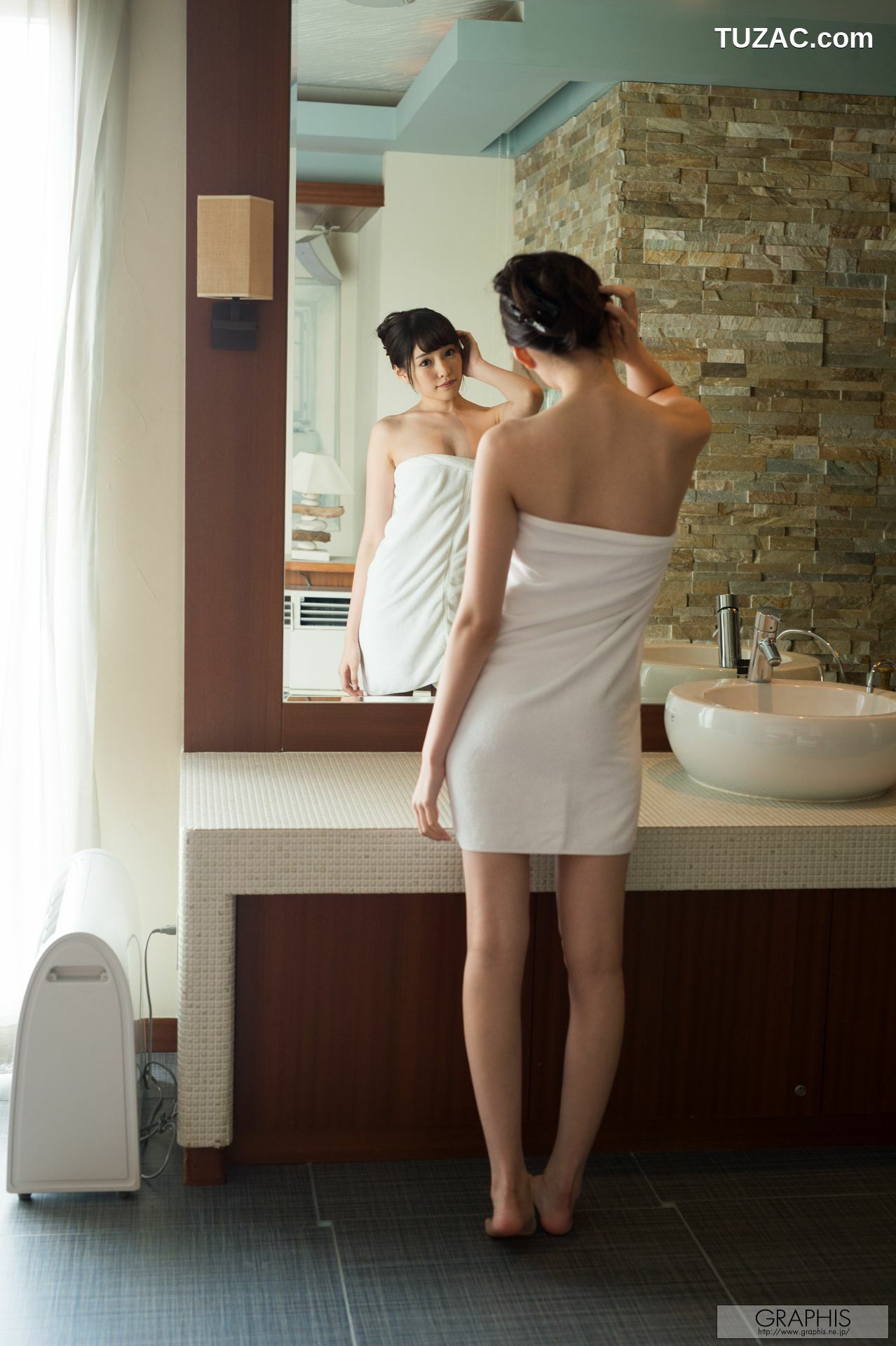 Graphis_橋本ありな《Angel whisper》 Gals 写真集[63P]