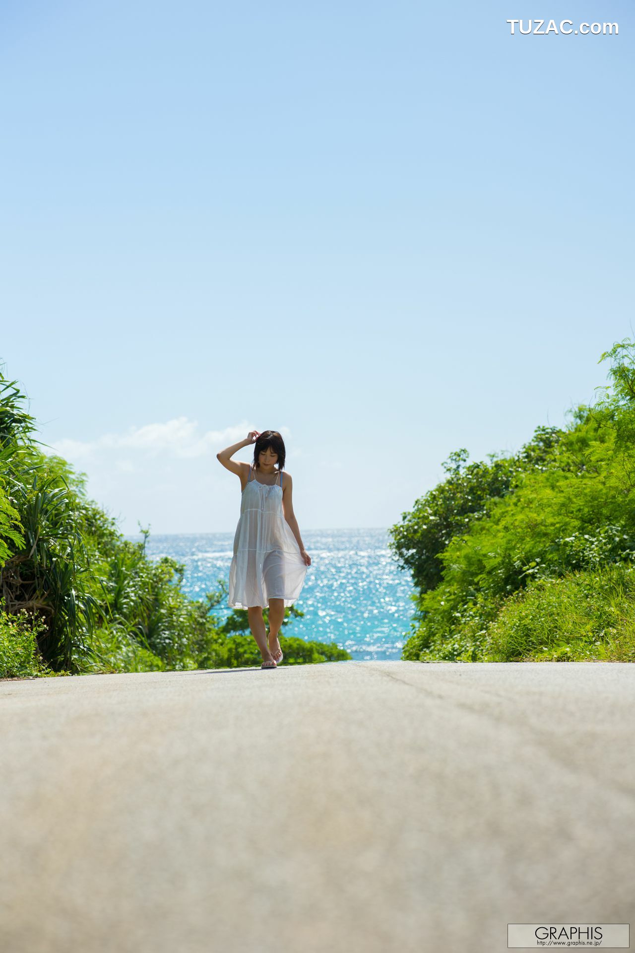 Graphis_河合あすな《Godly beautiful breast》 Gals444 写真集[69P]