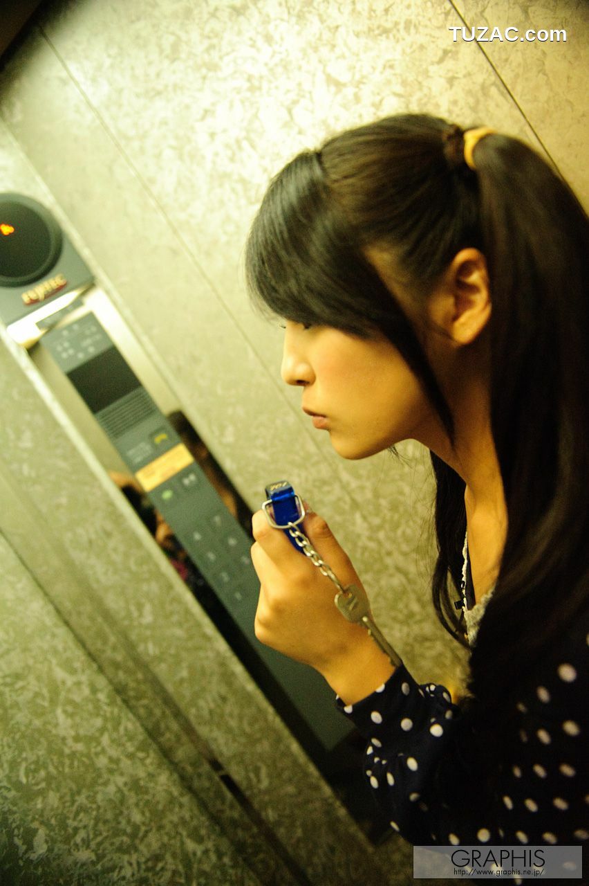 Graphis_片桐えりりか《Eririka&amp;#039;s Day》 Special Contents 写真集[46P]