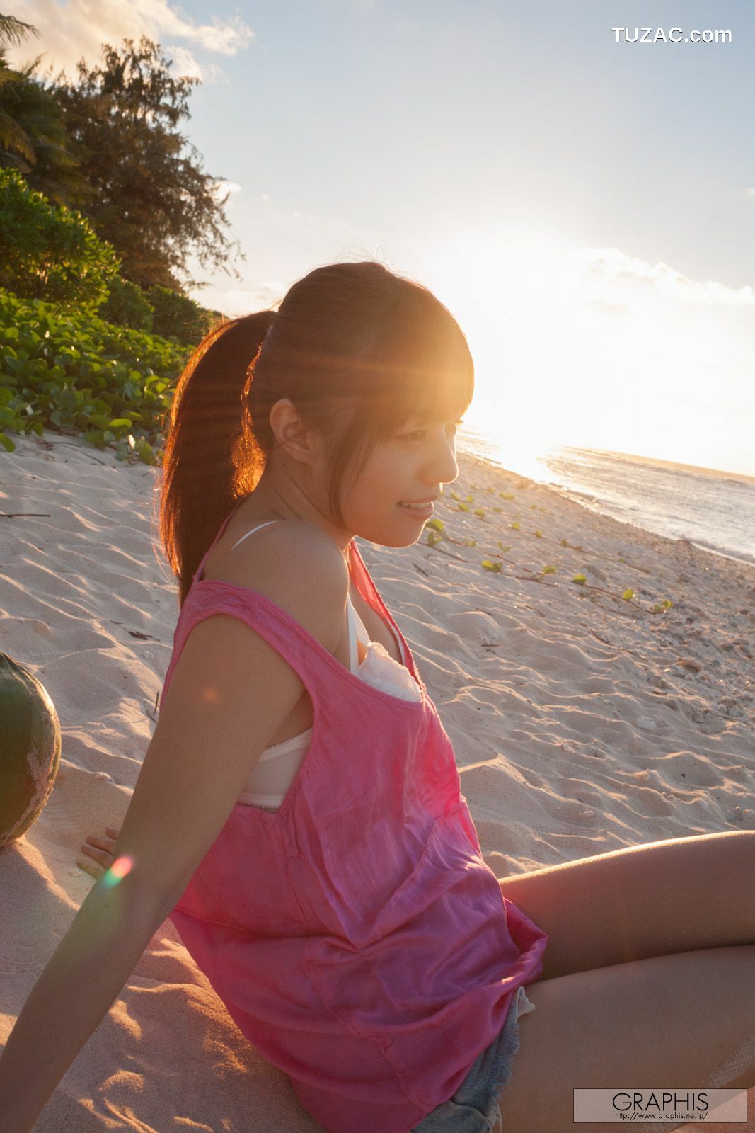 Graphis_瑠川リナ《Love-Para》 Special Contents 写真集[48P]