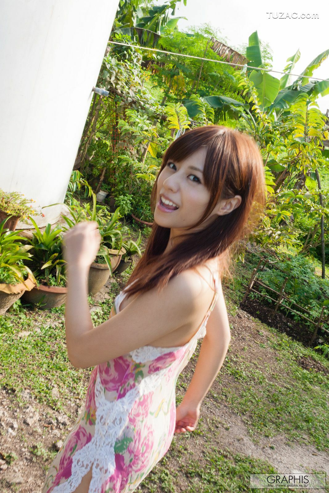 Graphis_瑠川リナ《Love-Para》 Special Contents 写真集[48P]