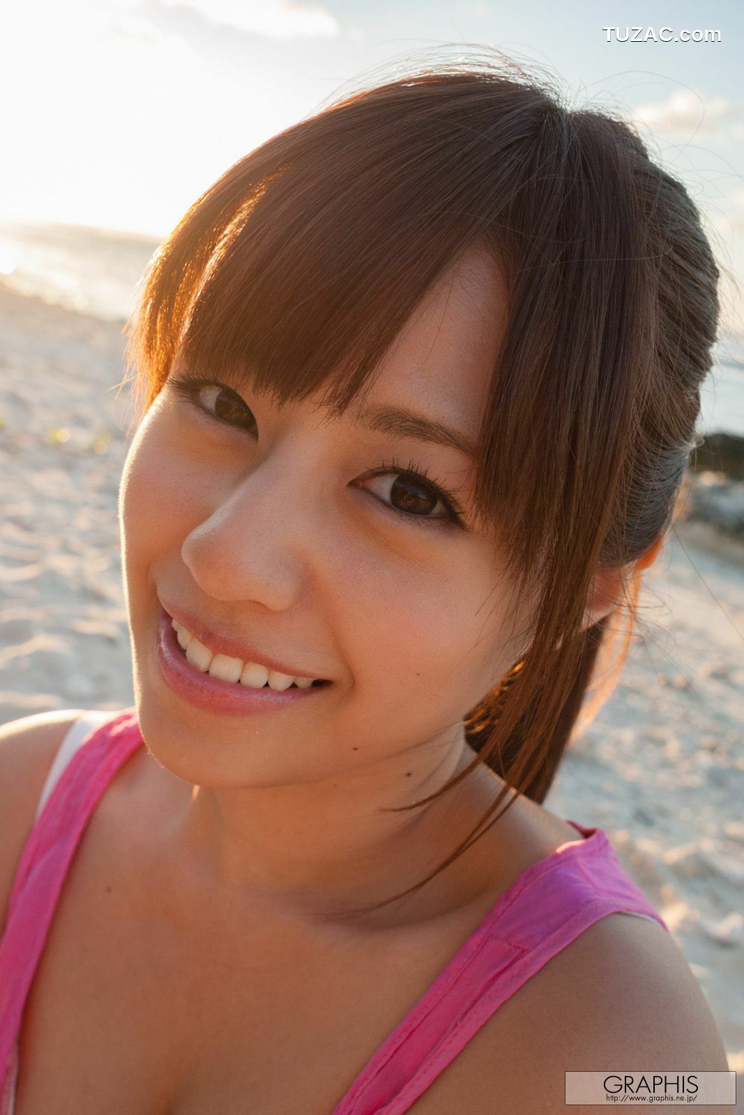 Graphis_瑠川リナ《Love-Para》 Special Contents 写真集[48P]