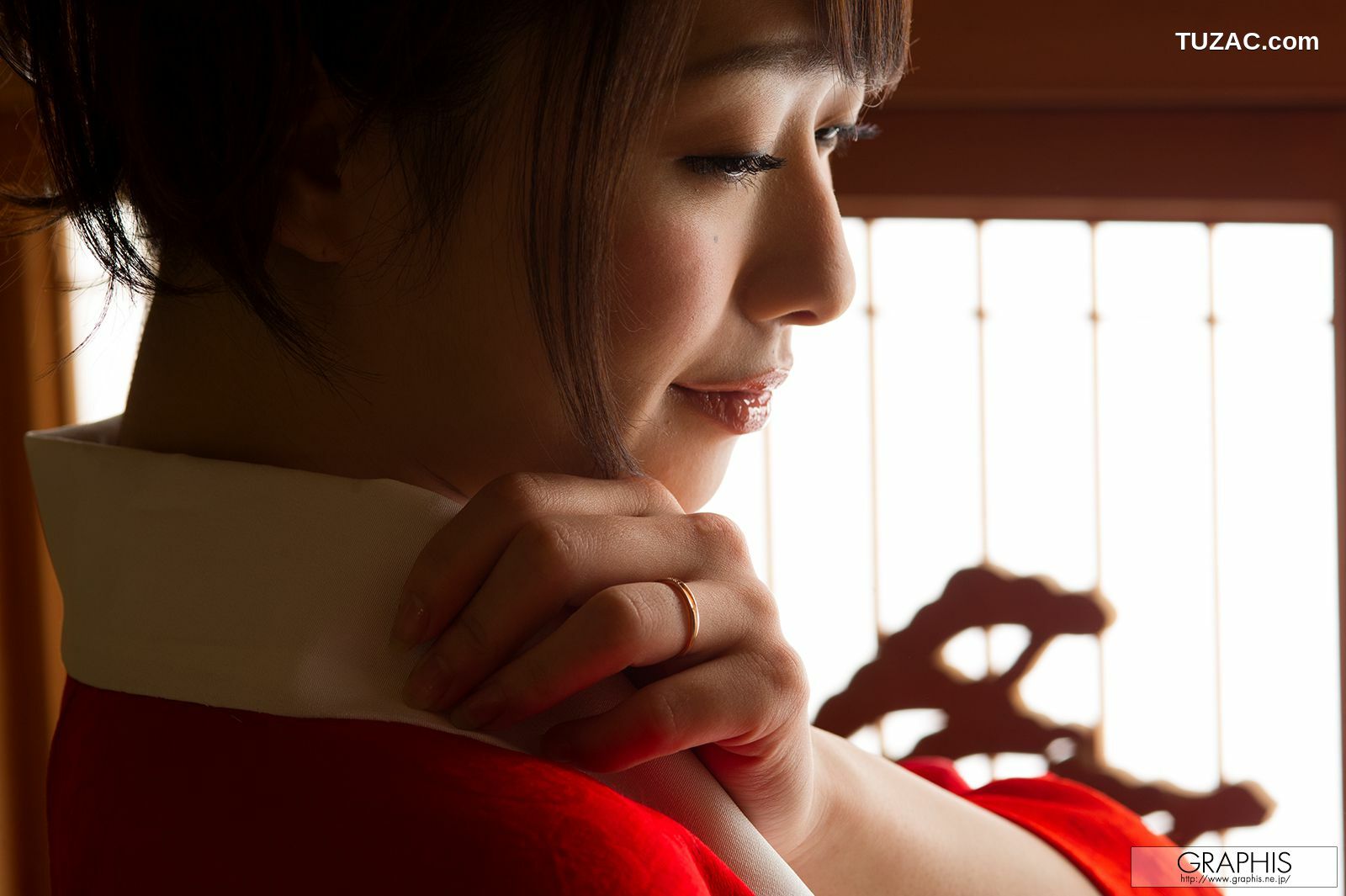 Graphis_白石茉莉奈《Baby Face》 Gals 写真集[31P]