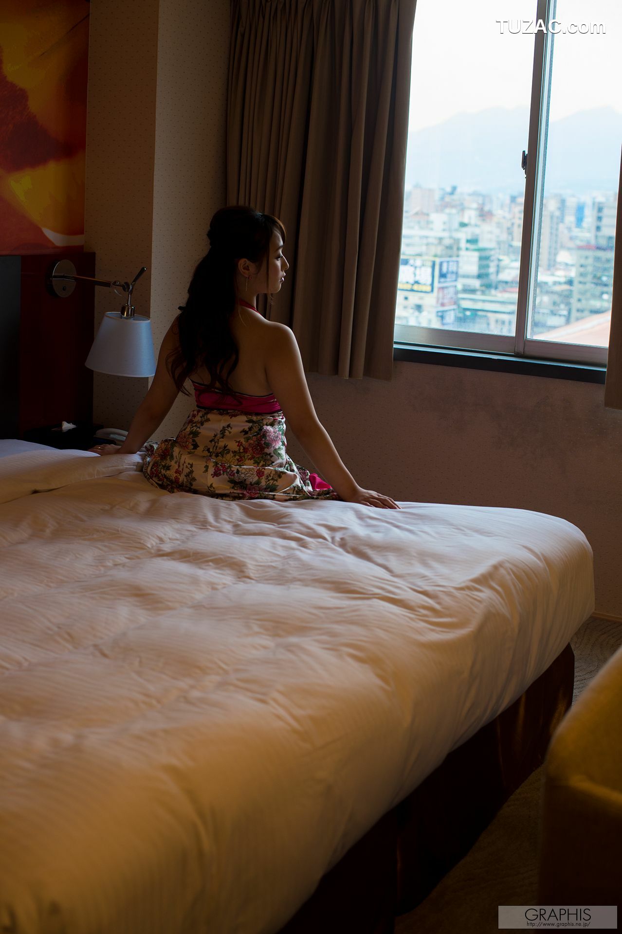 Graphis_白石茉莉奈《Primary Colors》 Gals 写真集[60P]