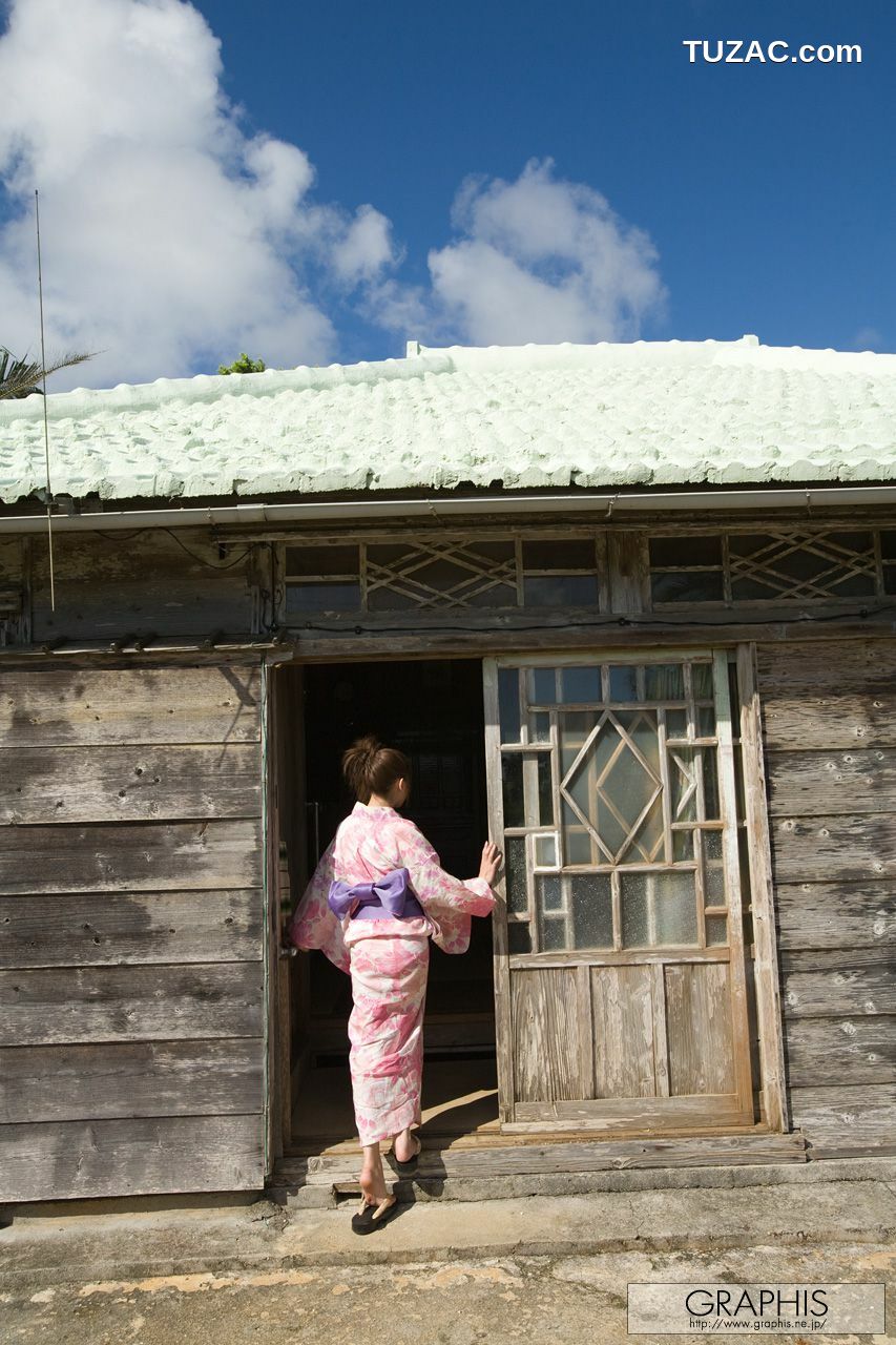 Graphis_秋山祥子《Lucky》 Gals 写真集[31P]