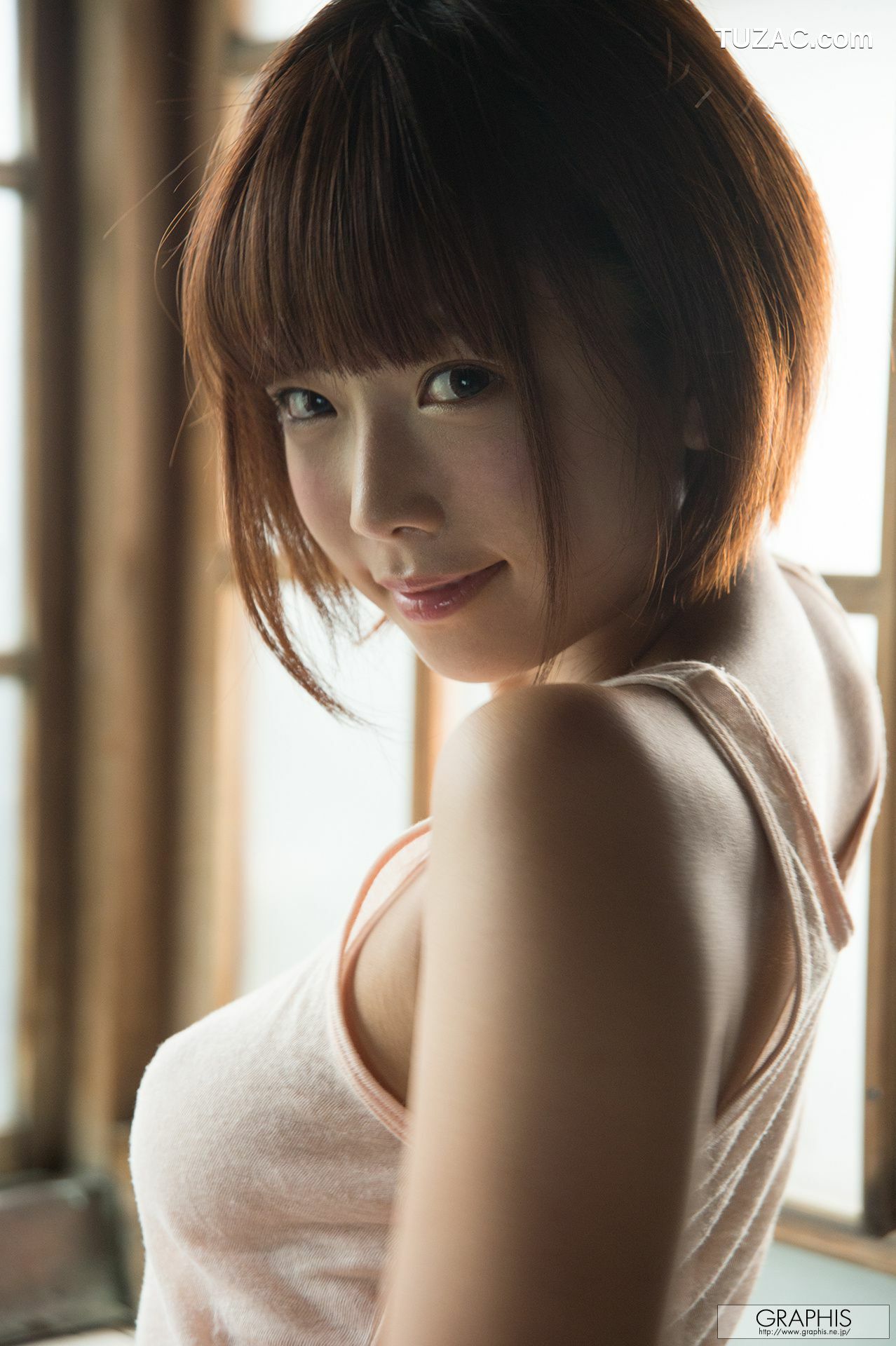 Graphis_紗倉まな《Summernude》 Gals 写真集[30P]