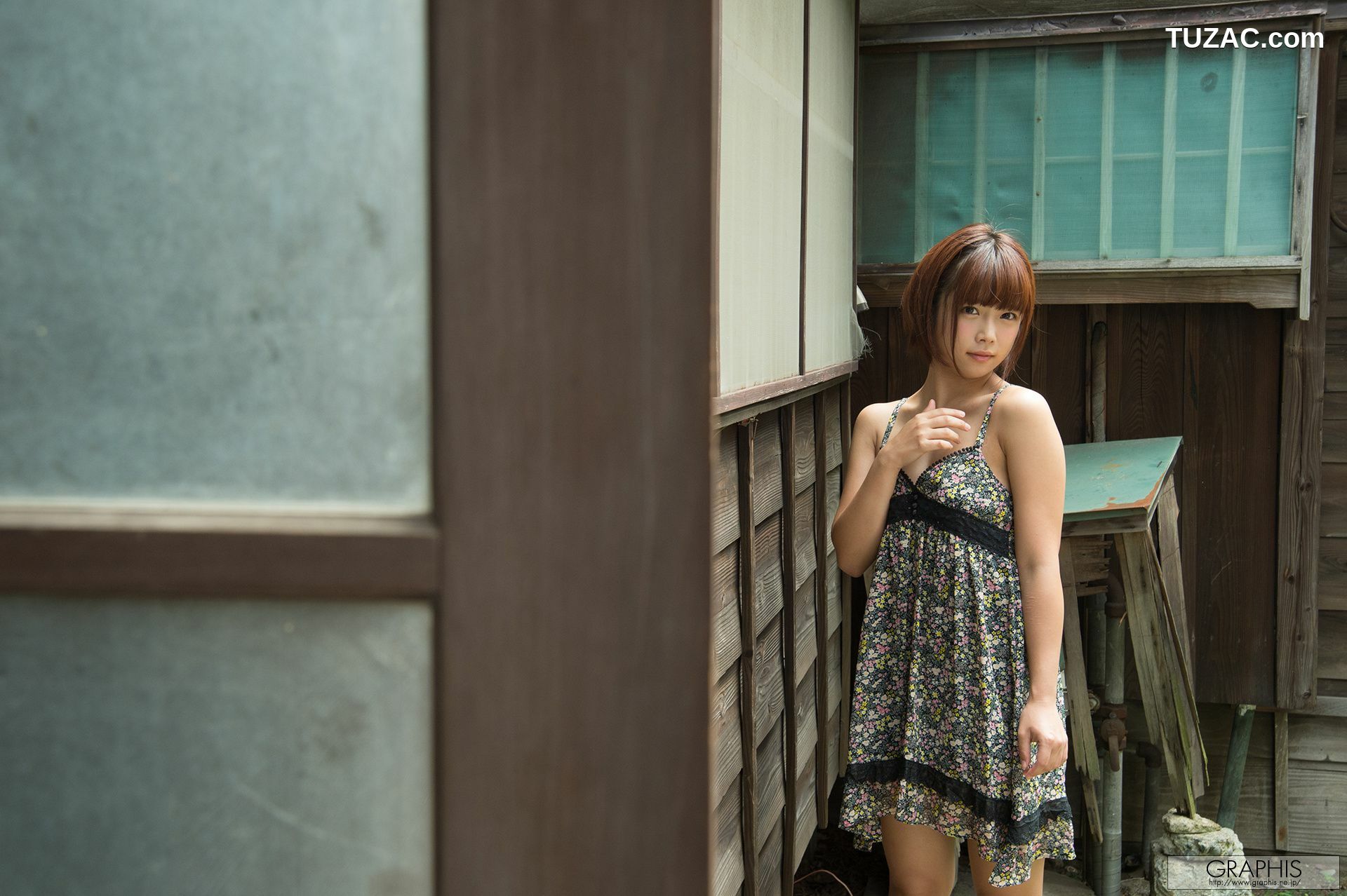 Graphis_紗倉まな《Summernude》 Gals 写真集[30P]