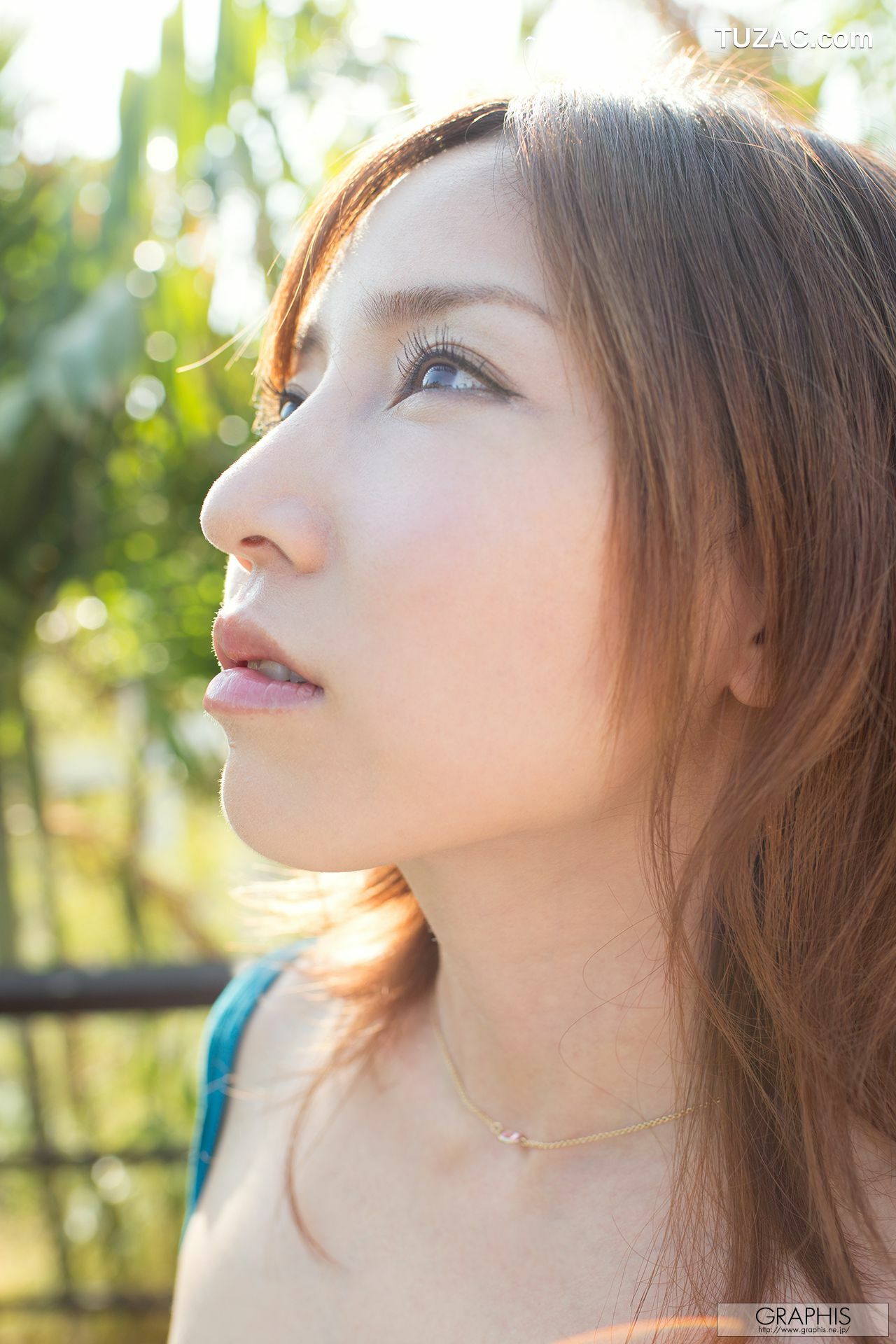 Graphis_美波ねい/美波宁 First Gravure 初脱ぎ娘 写真集[25P]