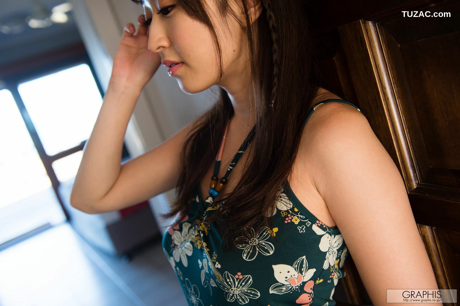 Graphis_美里有紗《South Wind》 Special Contents 写真集[40P]