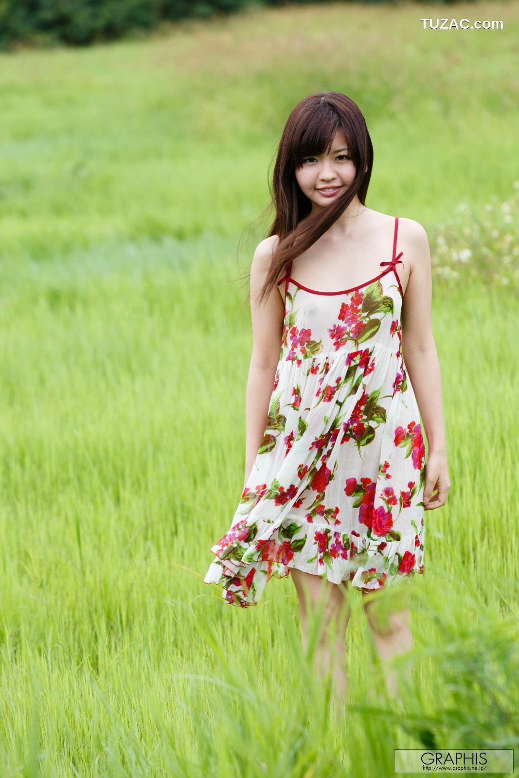 Graphis_葉山めい/叶山芽衣 First Gravure 初脱ぎ娘 写真集[37P]