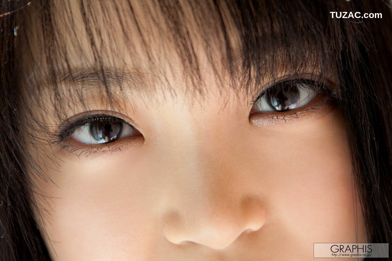 Graphis_葵ちひろ/葵千寻 First Gravure 初脱ぎ娘 写真集[34P]