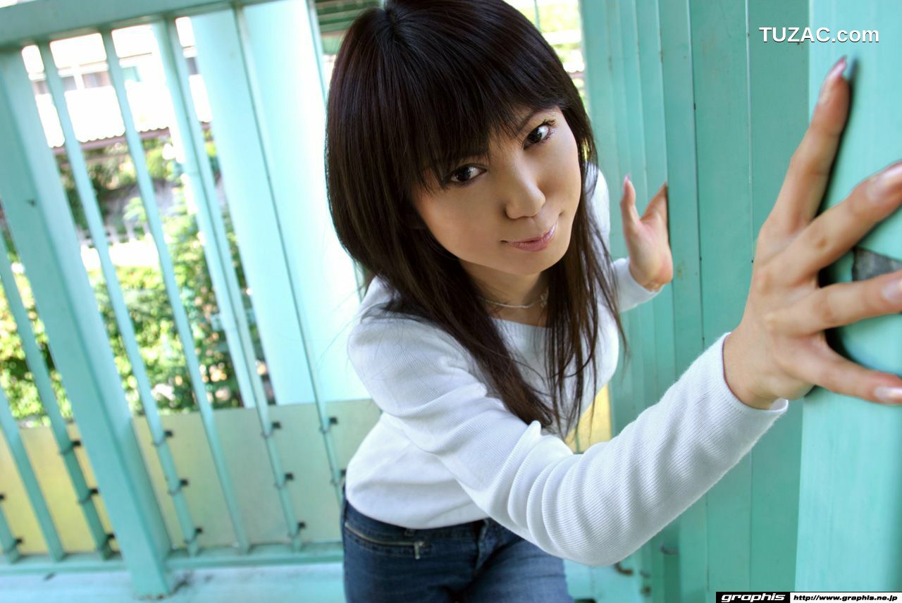Graphis_藤森くらら/英里奈 First Gravure 初脱ぎ娘 写真集[29P]