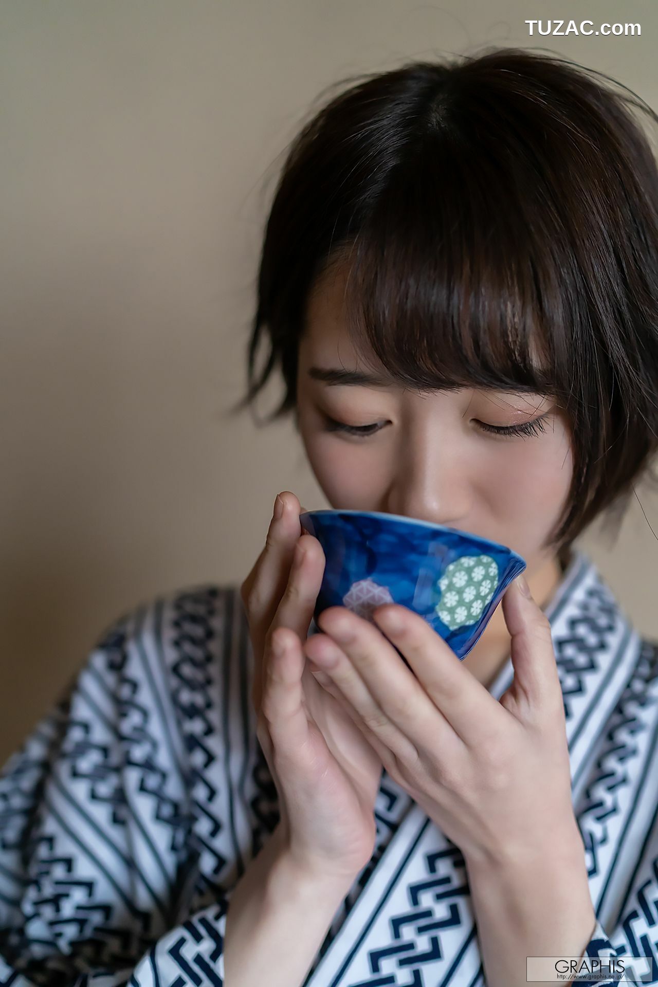 Graphis_藤江史帆 《Pele clara》 Gals446 写真集[70P]