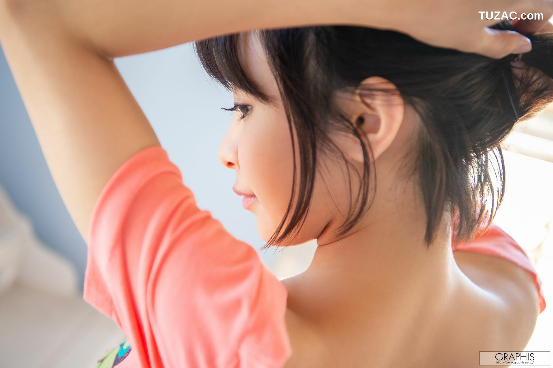 Graphis_逢見リカ(逢见梨花) Rika Aimi First Gravure 初脱ぎ娘 No.164 写真集[63P]