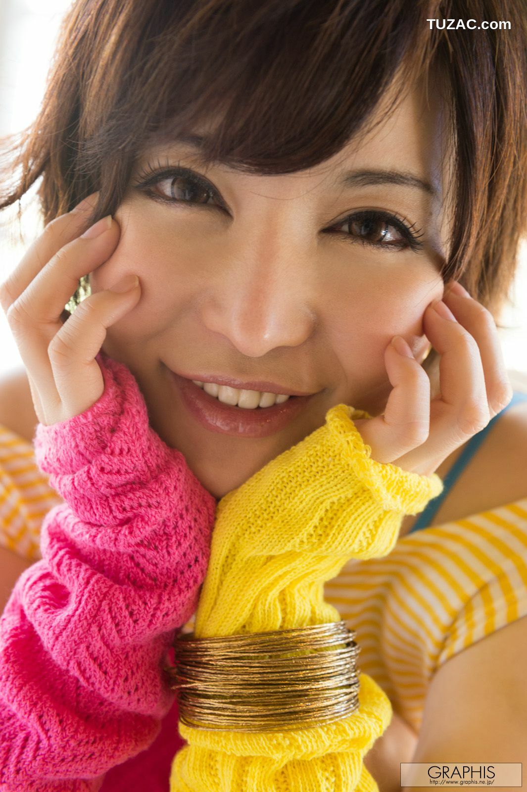 Graphis_里美ゆりあ《Pussy Cat》 Gals 写真集[31P]