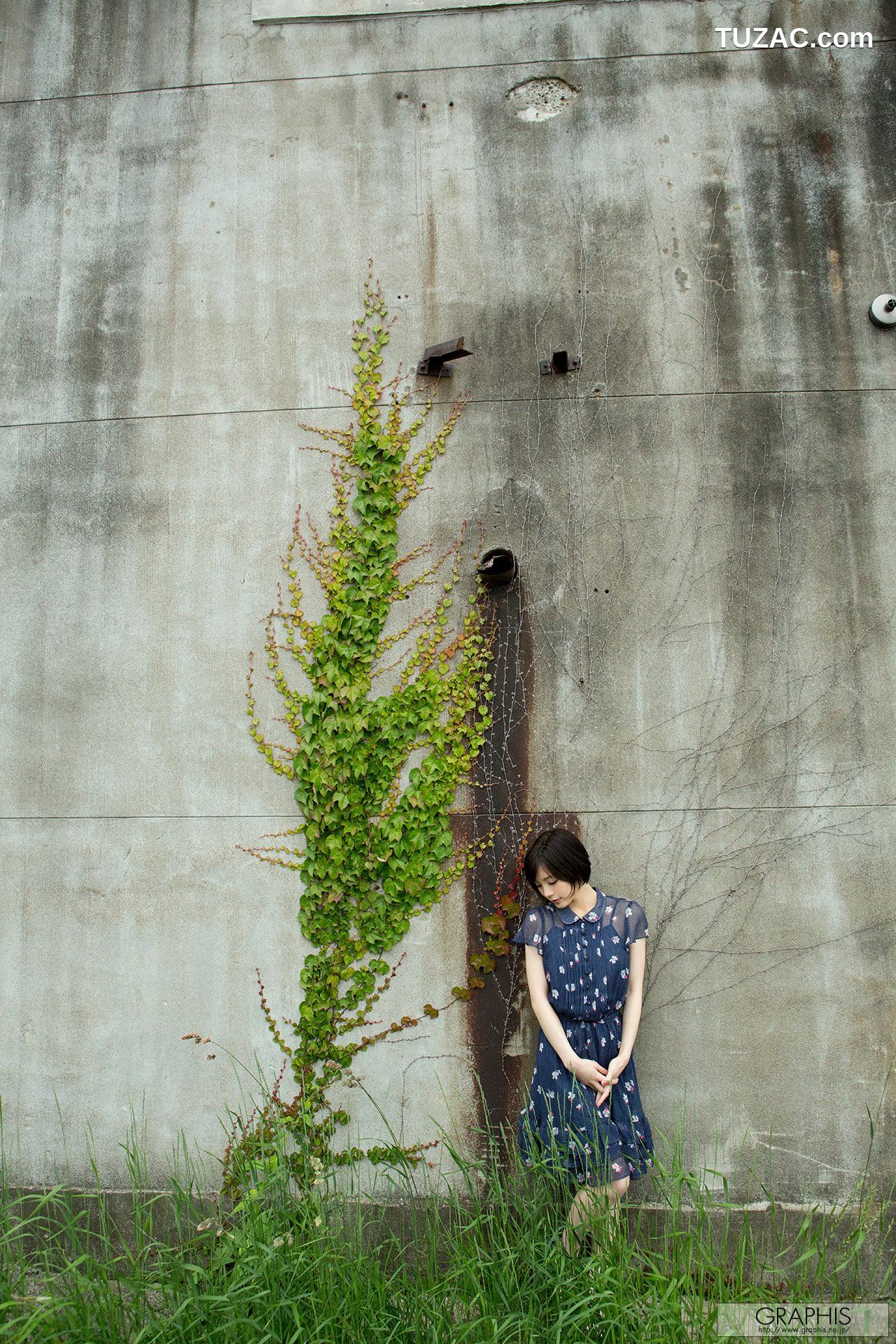 Graphis_鈴村 あいり《Summer Special 2015 》 写真集[64P]