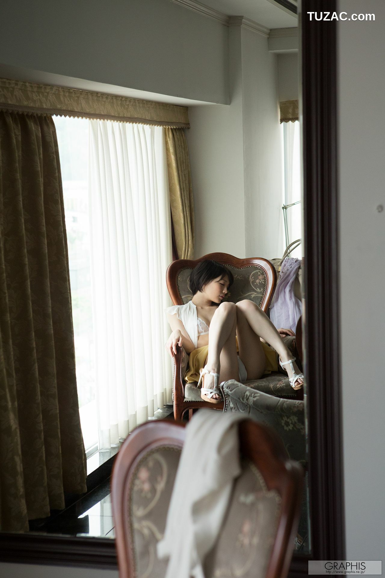 Graphis_鈴村 あいり《Summer Special 2015 》 写真集[64P]