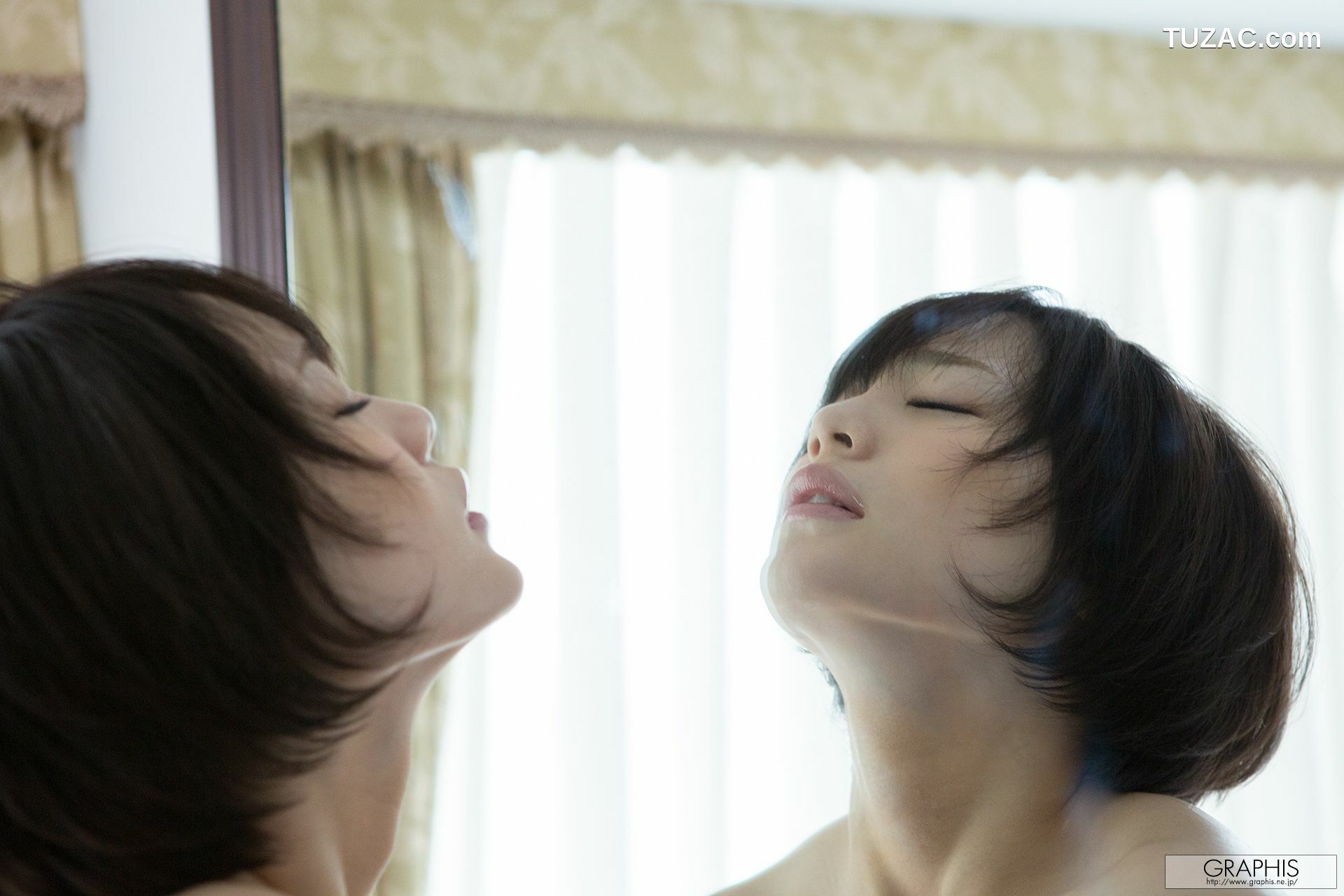 Graphis_鈴村 あいり《Summer Special 2015 》 写真集[64P]