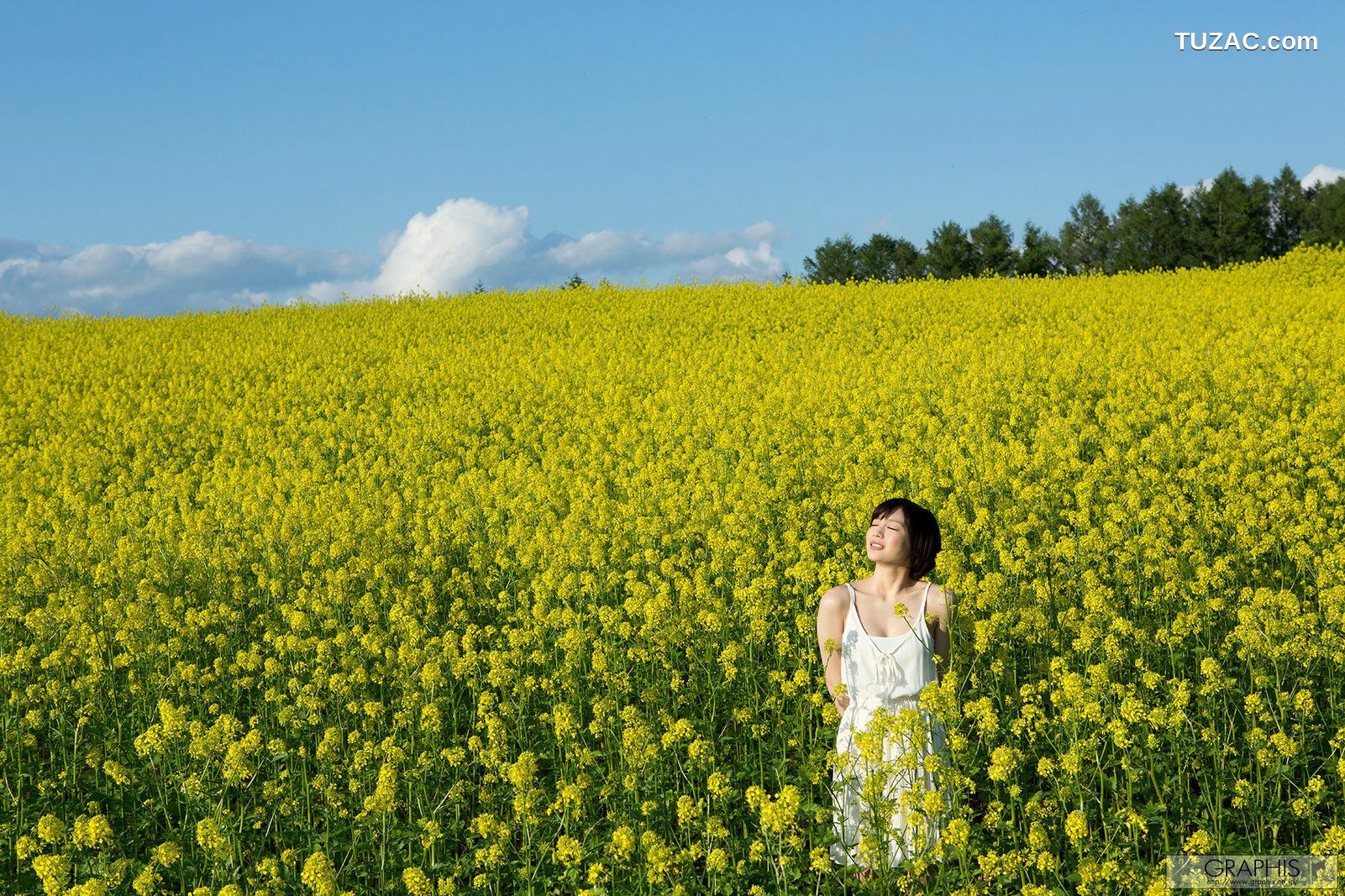 Graphis_鈴村 あいり《Summer Special 2015 》 写真集[64P]