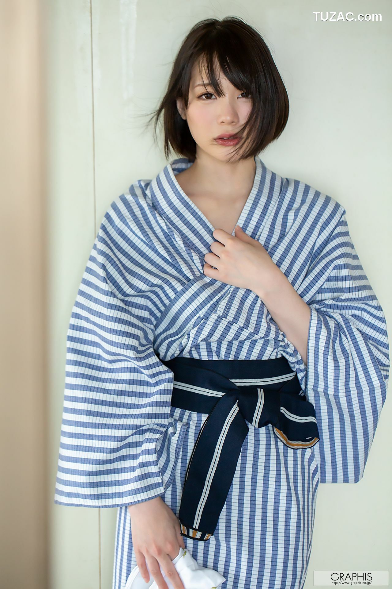 Graphis_鈴村 あいり『 Days of Love 』 Summer Special 写真集[74P]