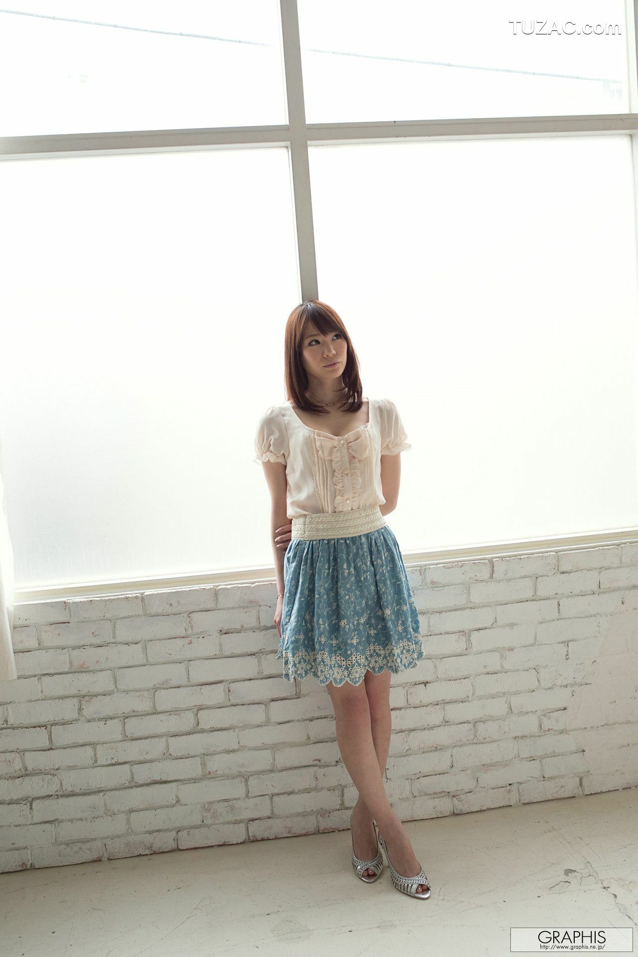 Graphis_鈴村あいり《Quietly》 Gals 写真集[27P]