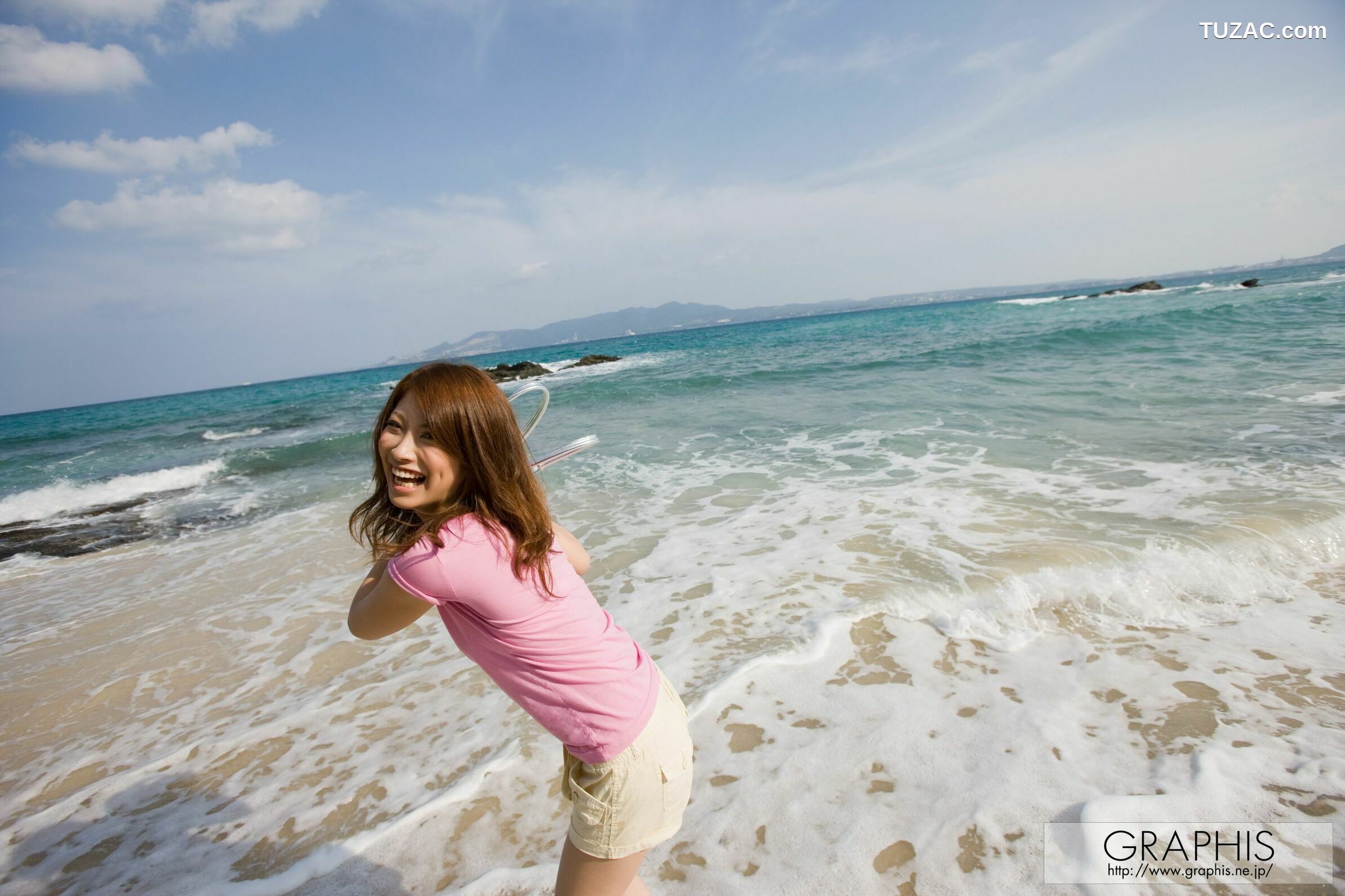 Graphis_雨音レイラ《Raindrops》 Special Contents 写真集[71P]