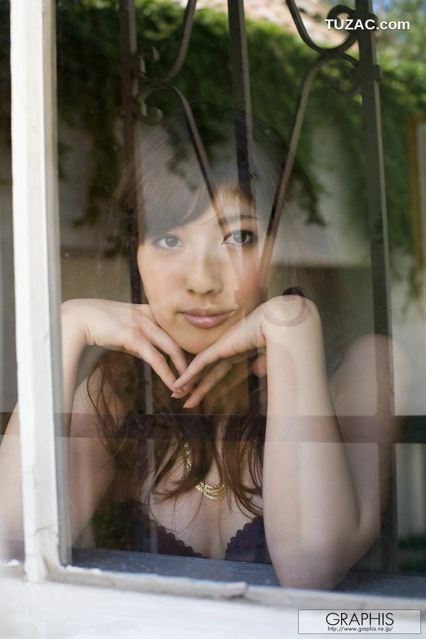 Graphis_香月悠里/香月悠梨 First Gravure 初脱ぎ娘 写真集[27P]