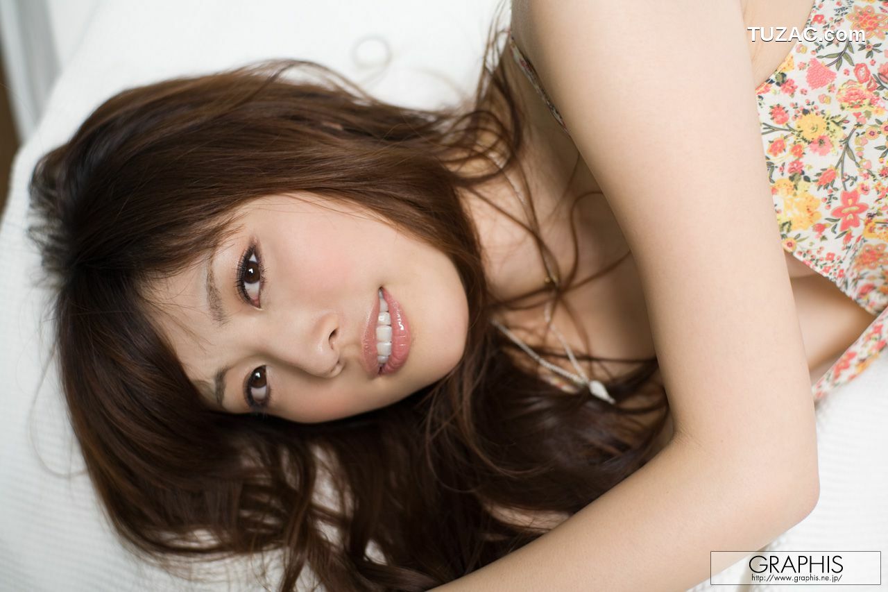 Graphis_香月悠里/香月悠梨 First Gravure 初脱ぎ娘 写真集[27P]