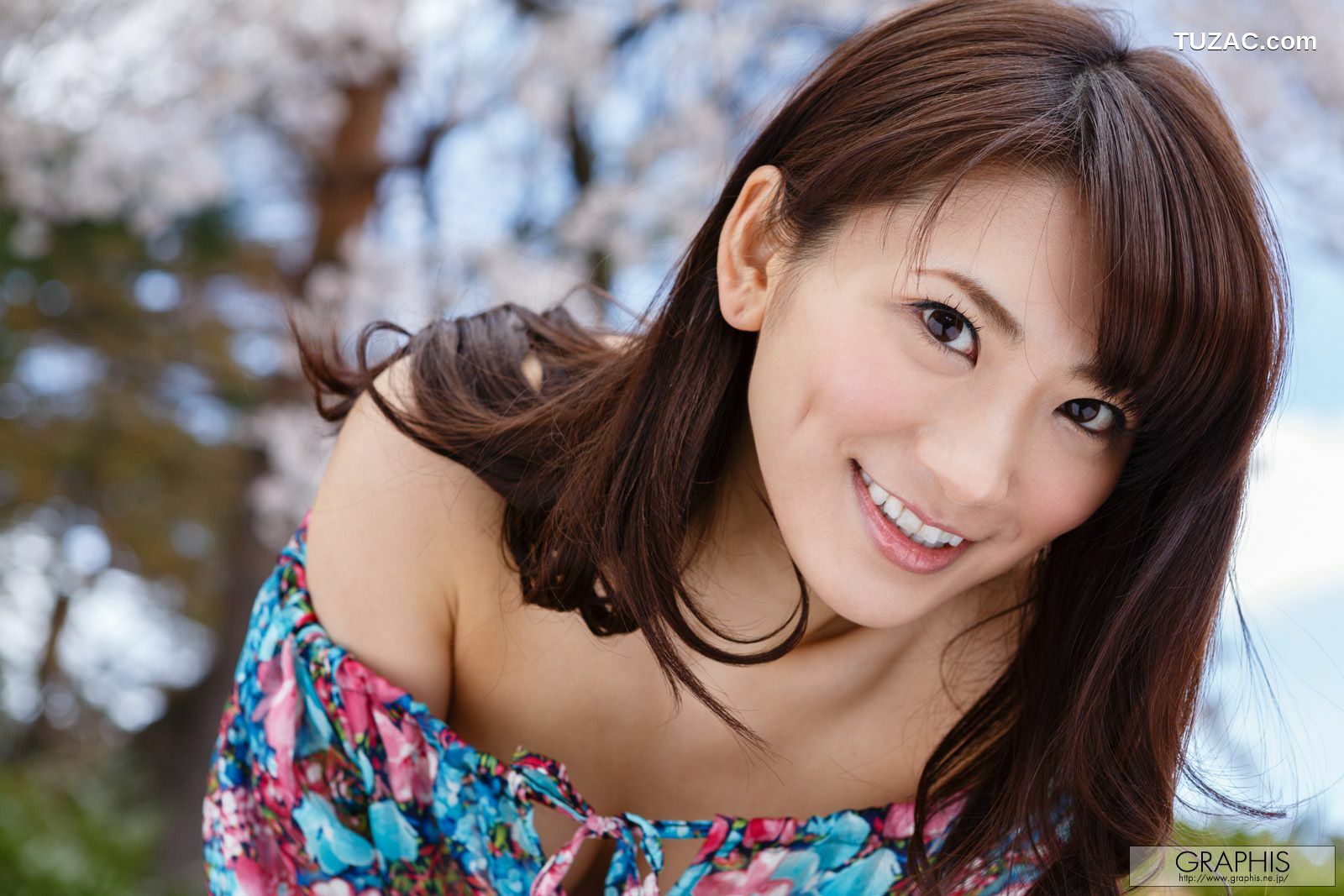 Graphis_香西咲《Footloose》 Gals 写真集[24P]