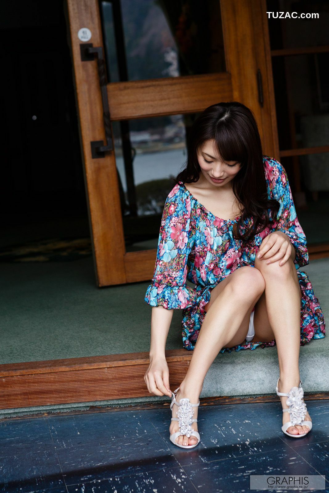 Graphis_香西咲《Footloose》 Gals 写真集[24P]