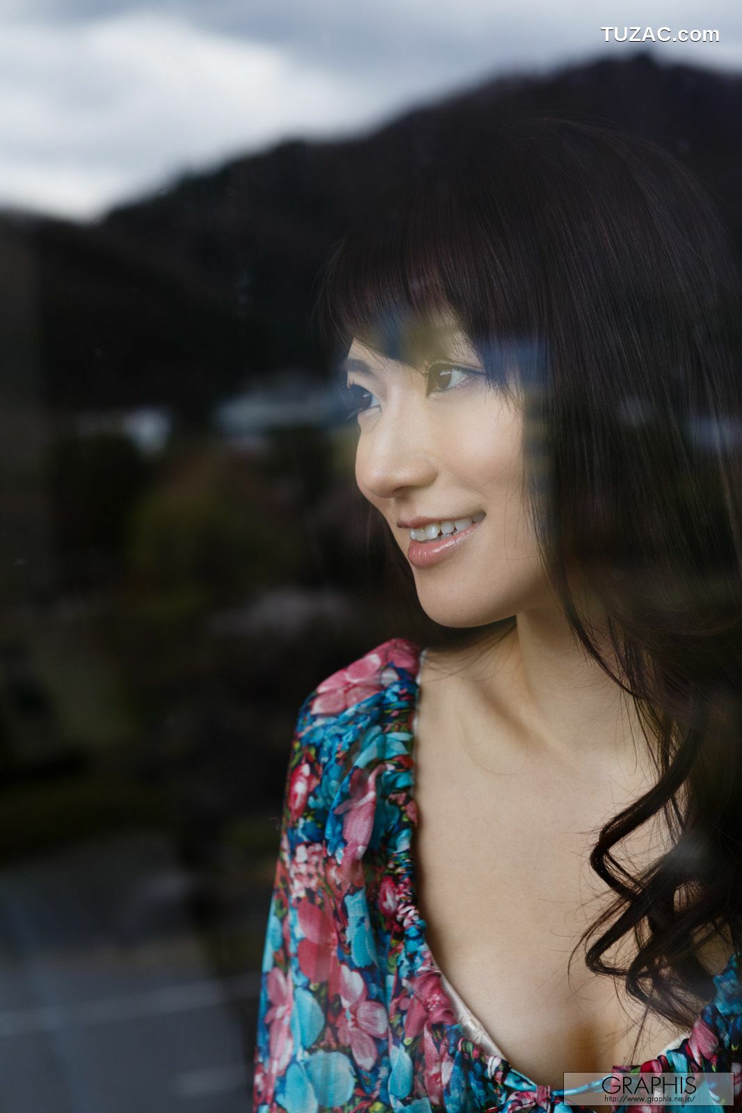 Graphis_香西咲《Footloose》 Gals 写真集[24P]