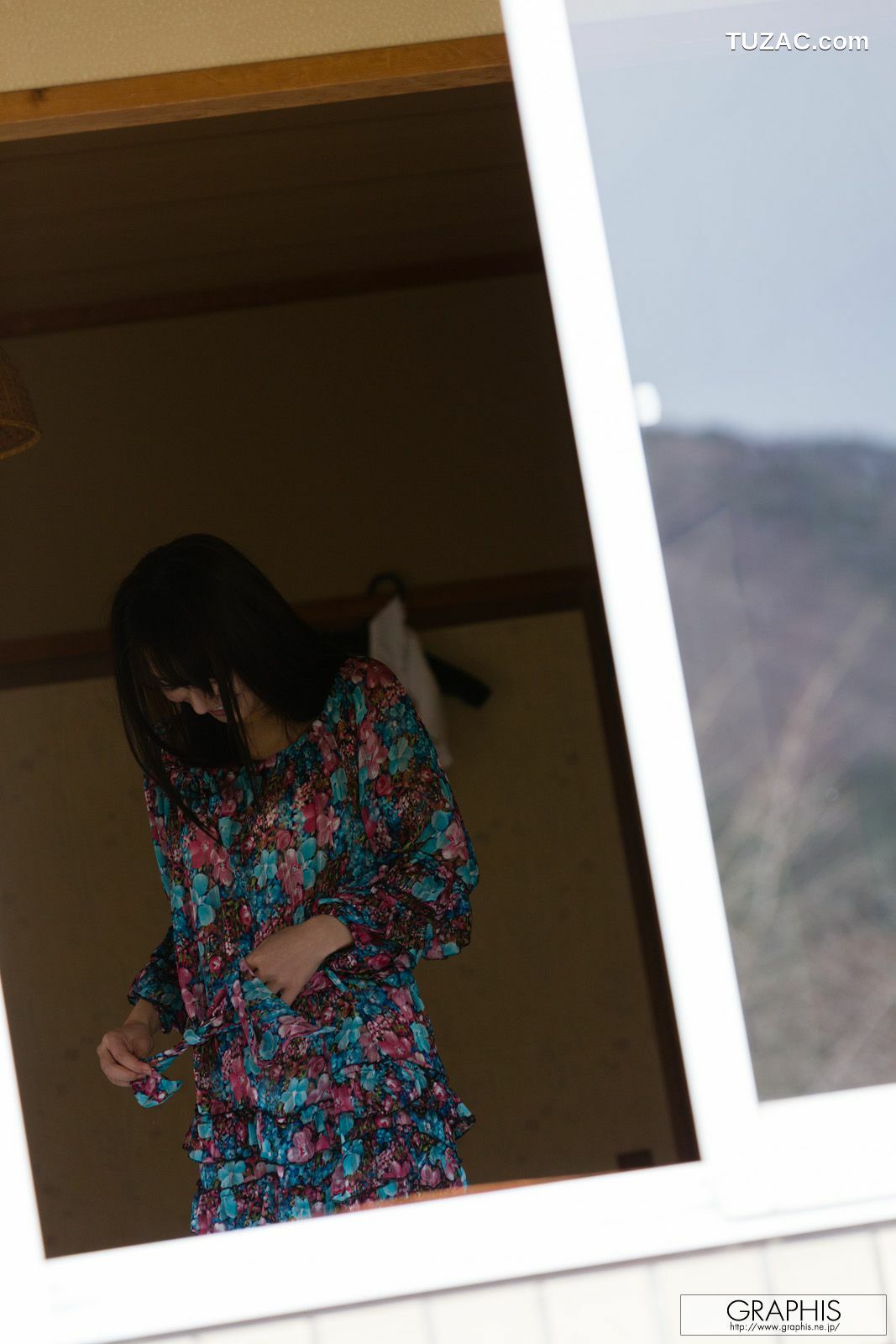 Graphis_香西咲《Footloose》 Gals 写真集[24P]