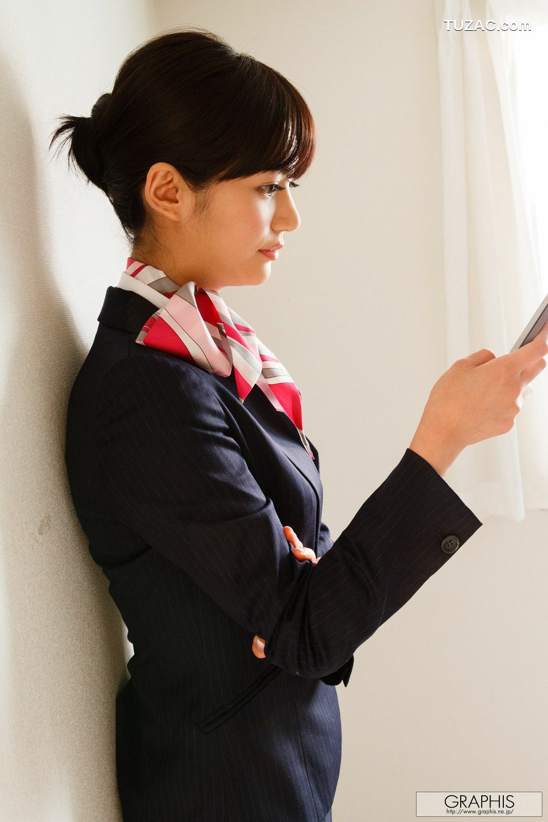 Graphis_麻生希《Cutie Doll》 Gals 写真集[32P]