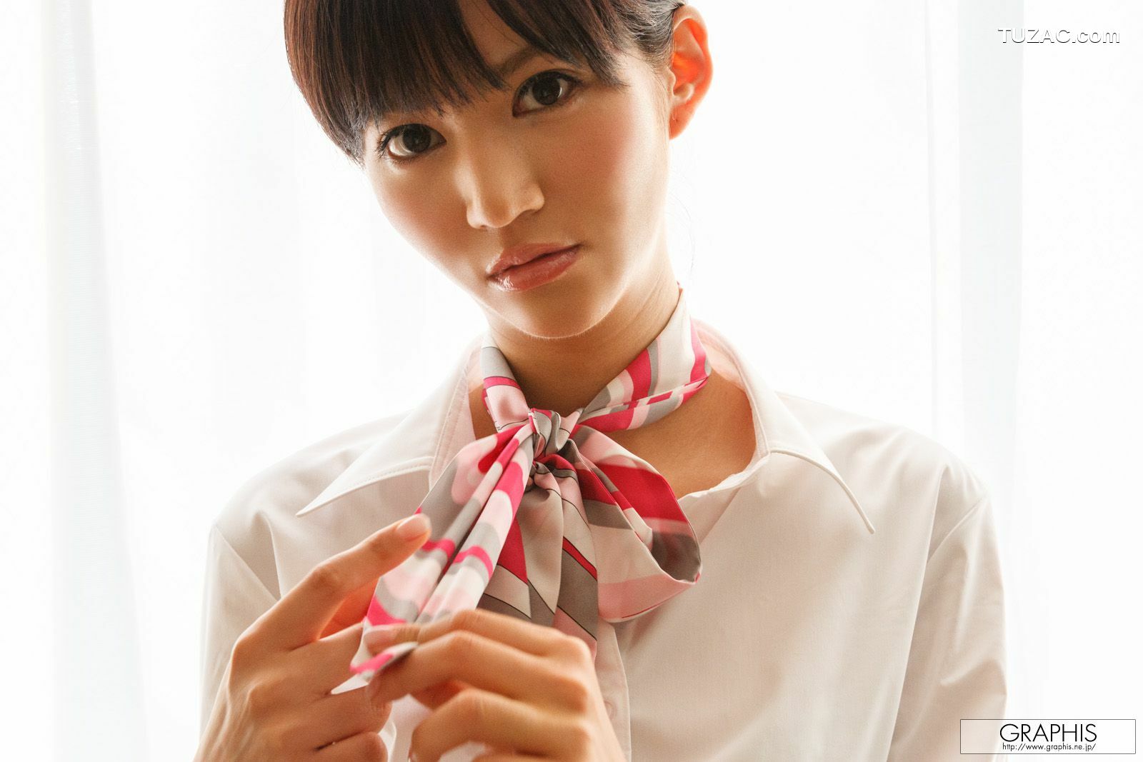 Graphis_麻生希《Cutie Doll》 Gals 写真集[32P]