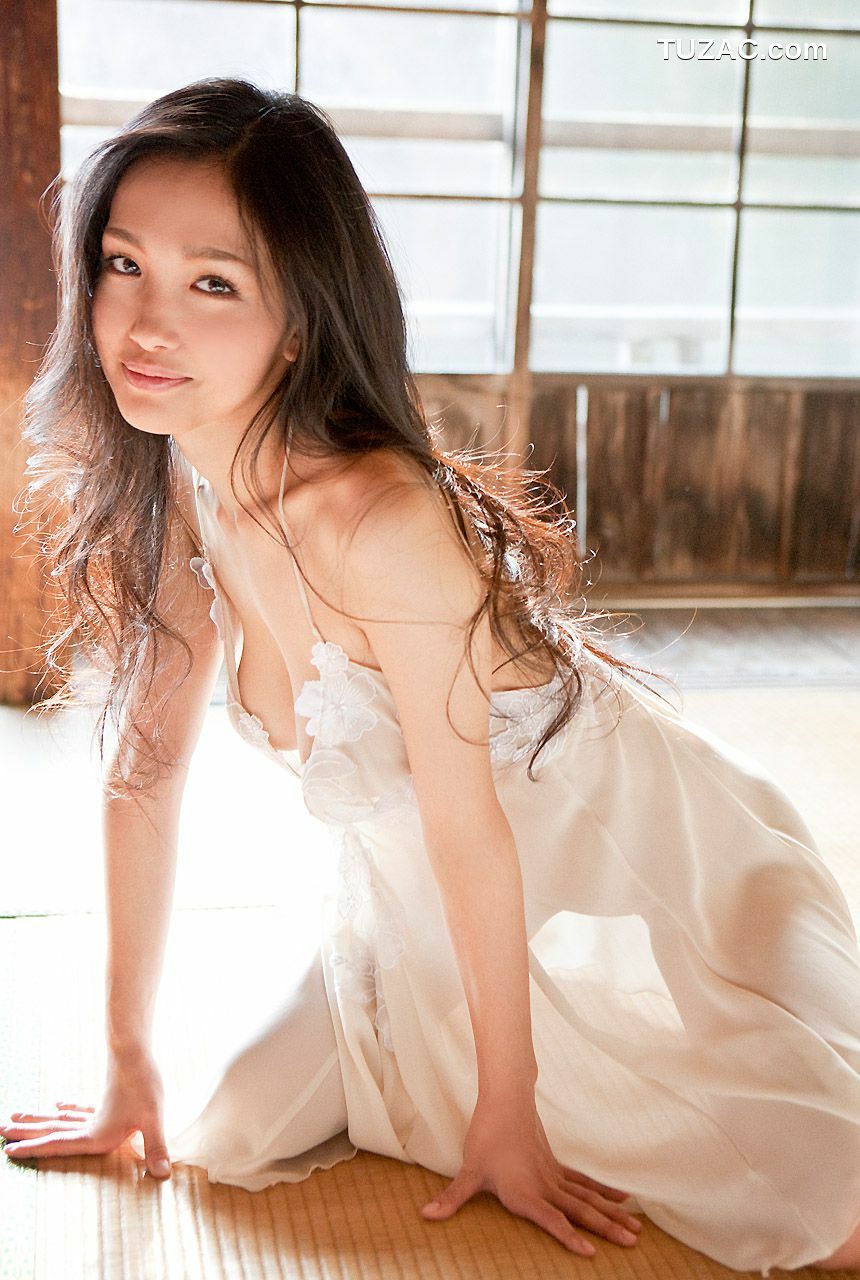 Image.tv_かでなれおん/嘉那蕾音《LOVE is REON》 写真集[32P]