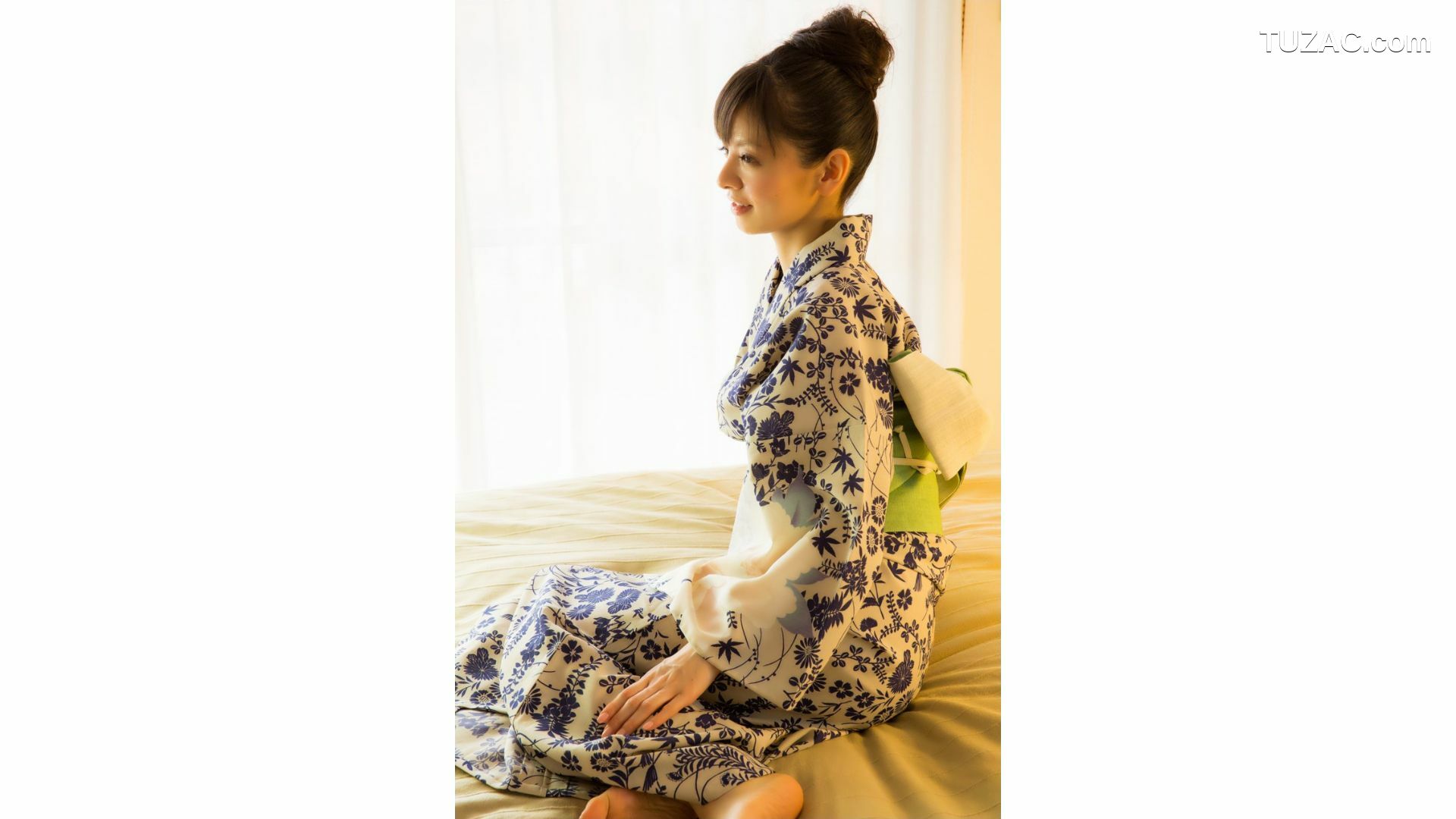 Image.tv_園山真希絵 Makie Sonoyama 《Yummy scrummy!》 写真集[24P]