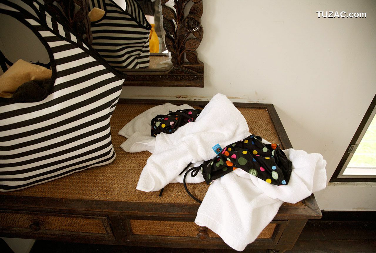 Image.tv_岩根あゆこ Ayuko Iwane 《perfume》 写真集[56P]