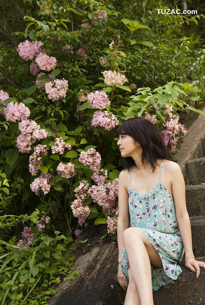 Image.tv_白石美帆《真夏の憧憬》 写真集[32P]