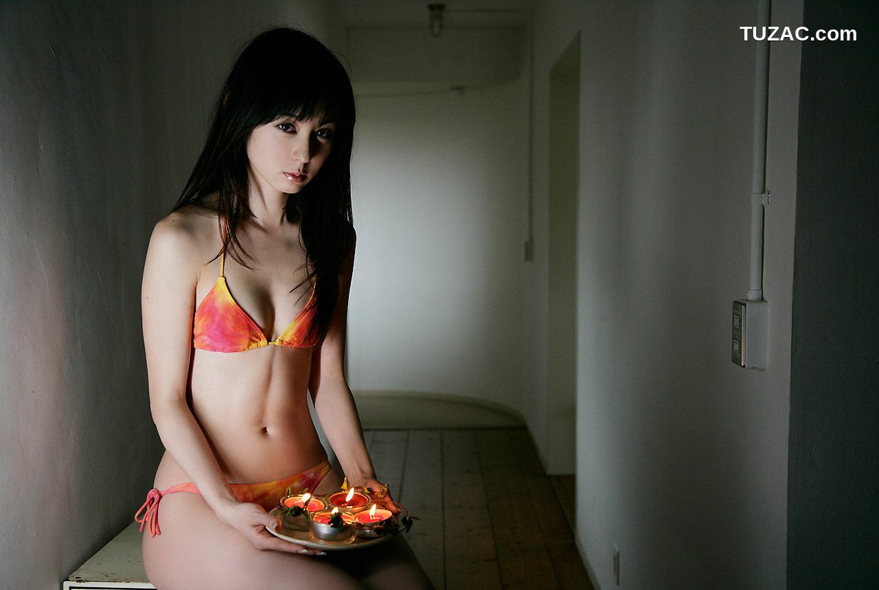 Image.tv_秋山莉奈《I&amp;#039;m CAUGHT UP》 写真集[41P]