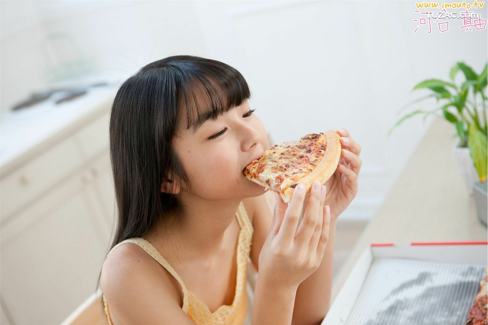 Imuto.tv_河合真由 Mayu Kawai《holiday kawai》 写真集[80P]