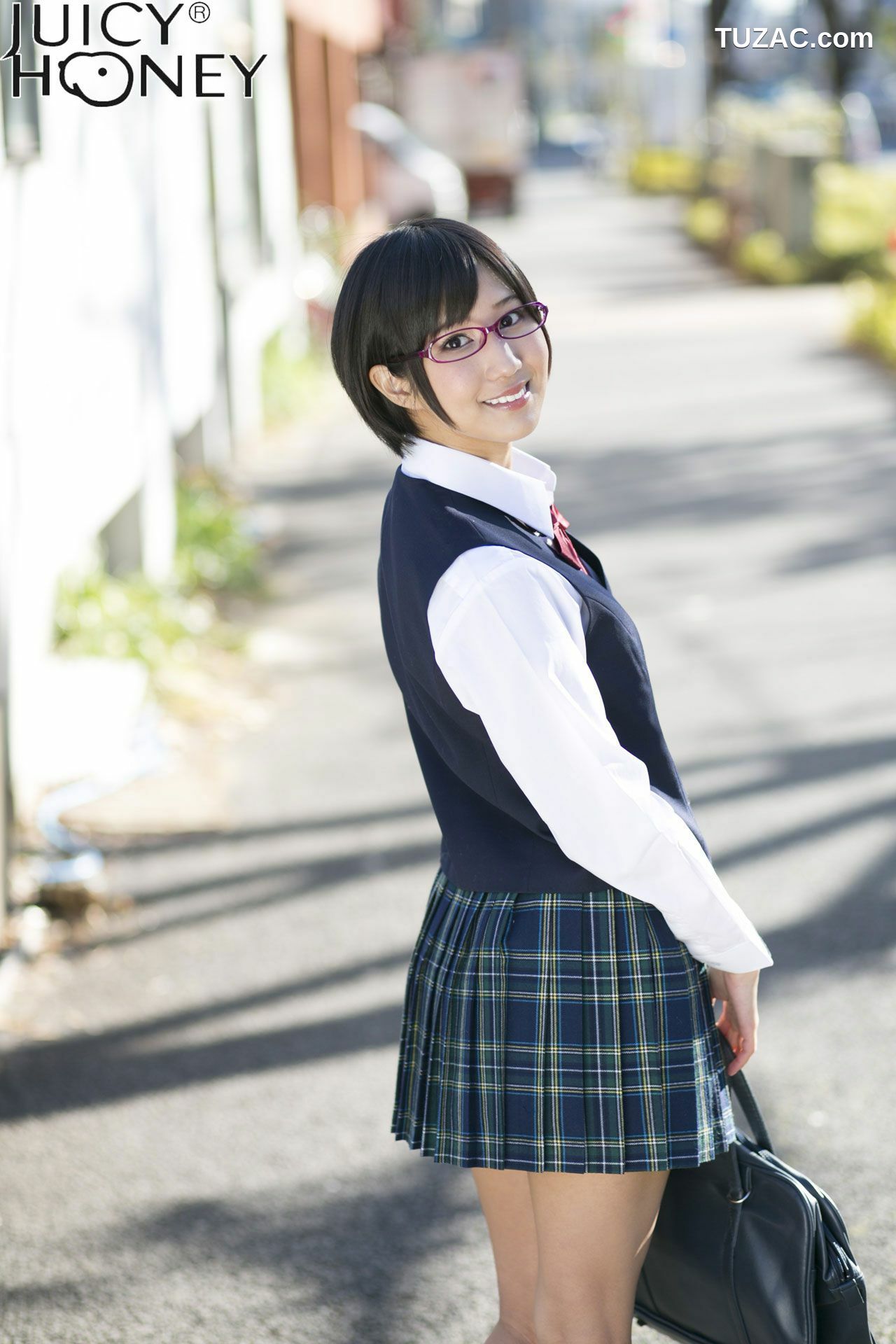 Juicy Honey_ ジューシーハニー30 湊莉久 Riku Minato 写真集[50P]