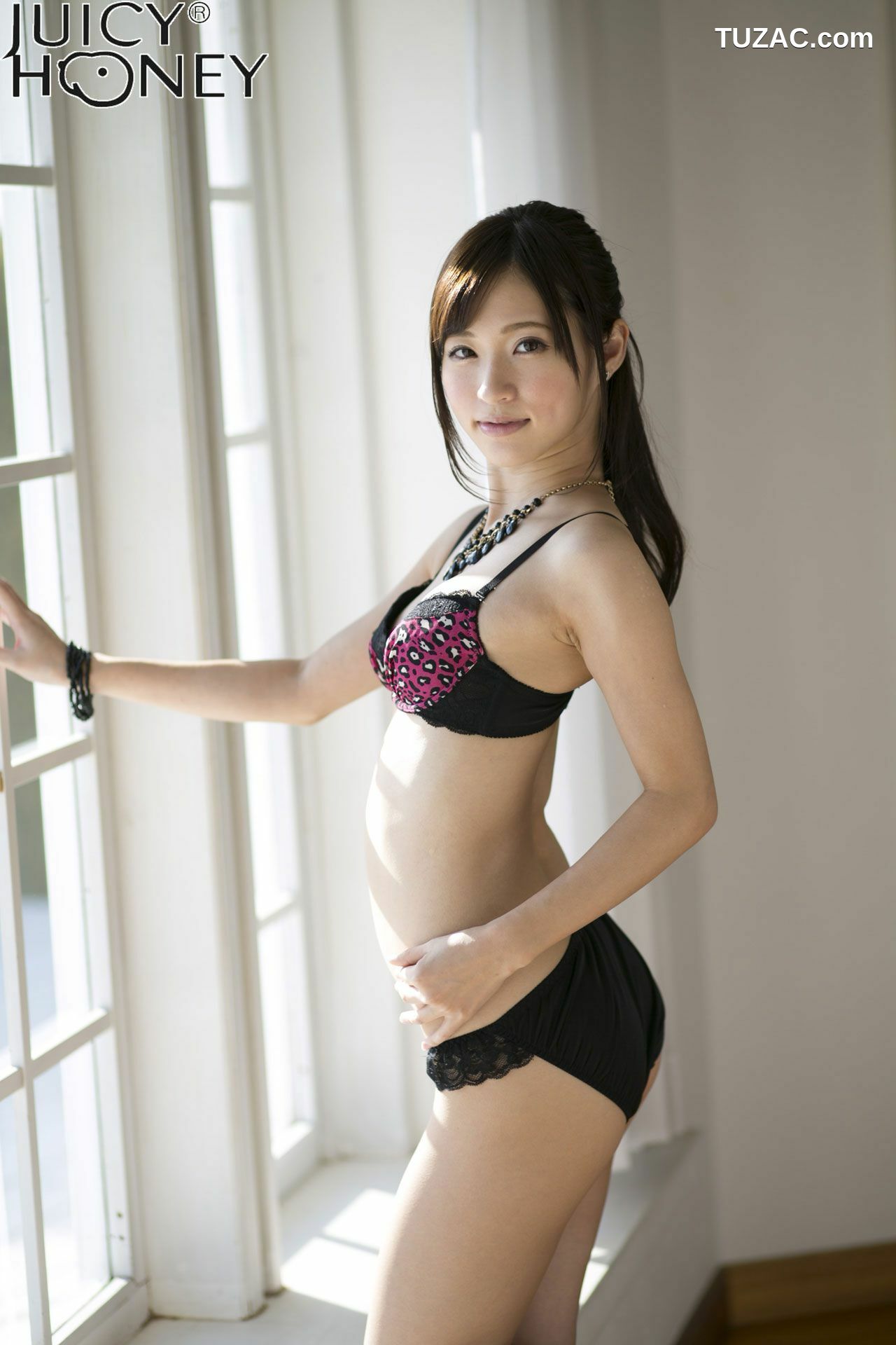 Juicy Honey_ ジューシーハニー31 天使もえ Moe Amatsuka 写真集[45P]