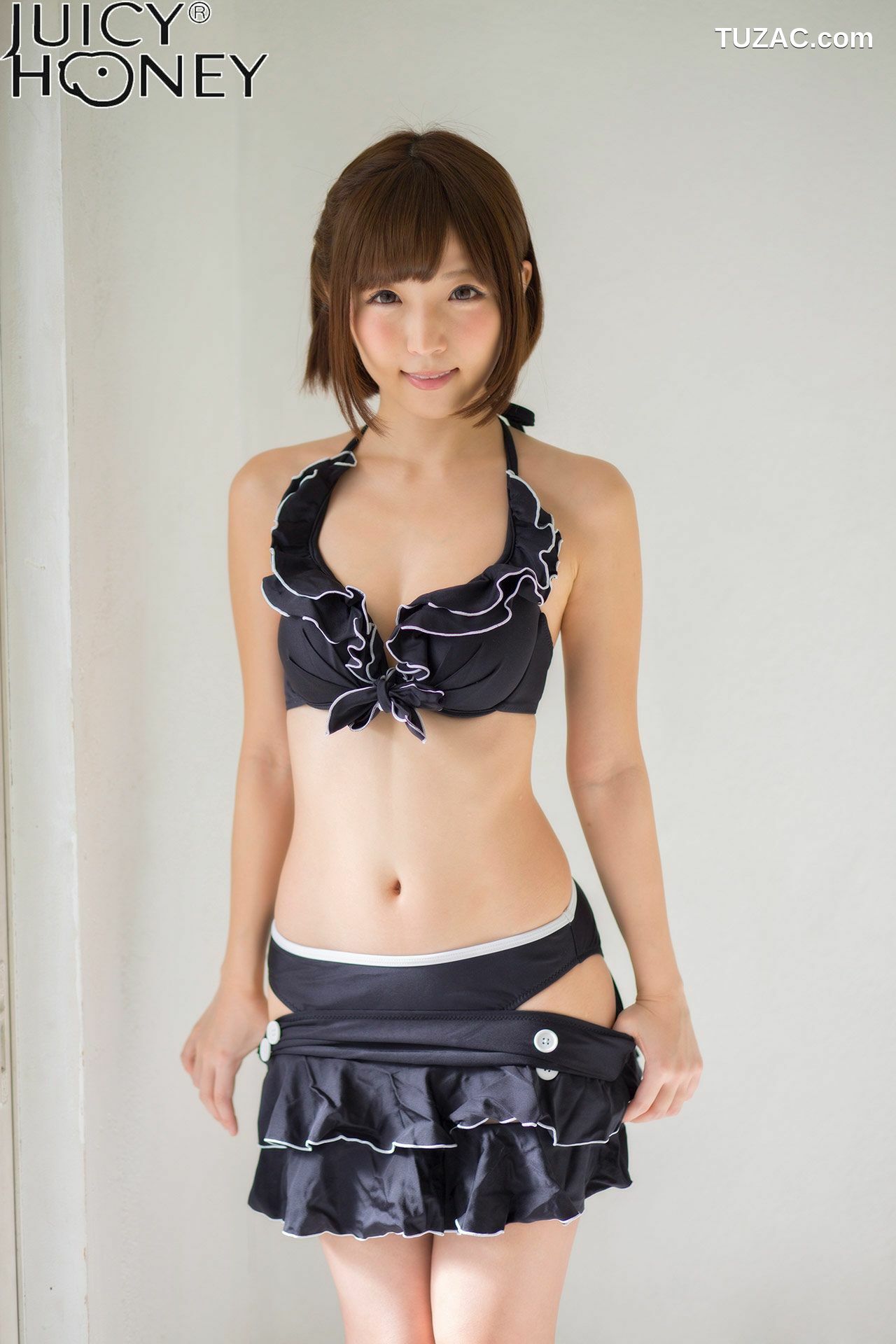 Juicy Honey_ トレカ連動写真集 佐倉絆《THE.DELUXE.2017》 写真集[37P]