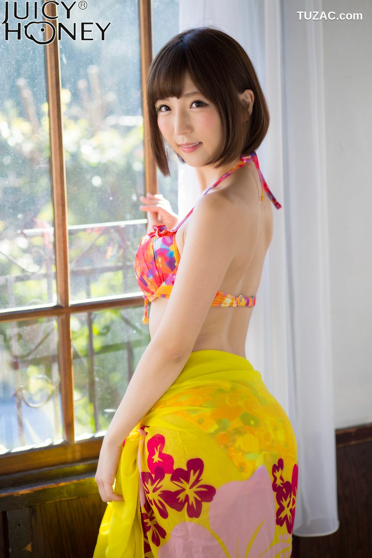 Juicy Honey_ トレカ連動写真集 佐倉絆《THE.DELUXE.2017》 写真集[37P]