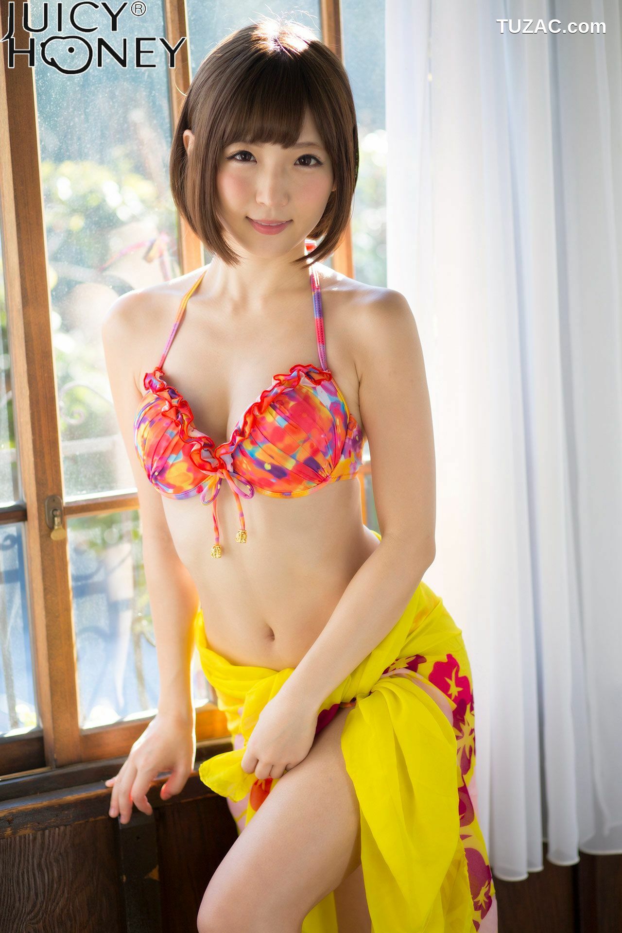 Juicy Honey_ トレカ連動写真集 佐倉絆《THE.DELUXE.2017》 写真集[37P]