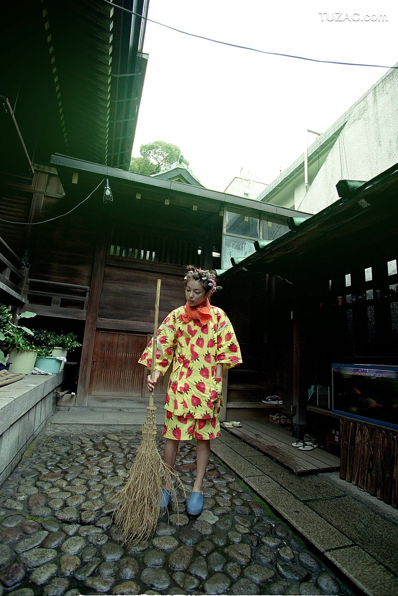 NS Eyes_ SF-No.200 Rina Uchiyama 内山理名 写真集[69P]