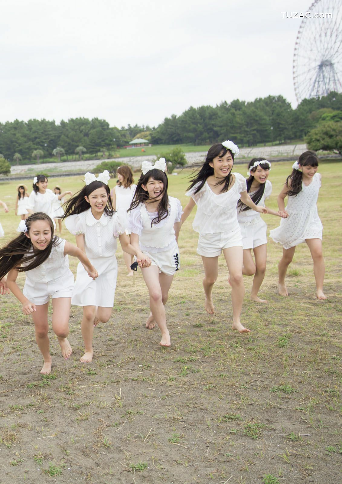 PB写真集_ ふわふわ 《ふわふわです》 写真集[102P]