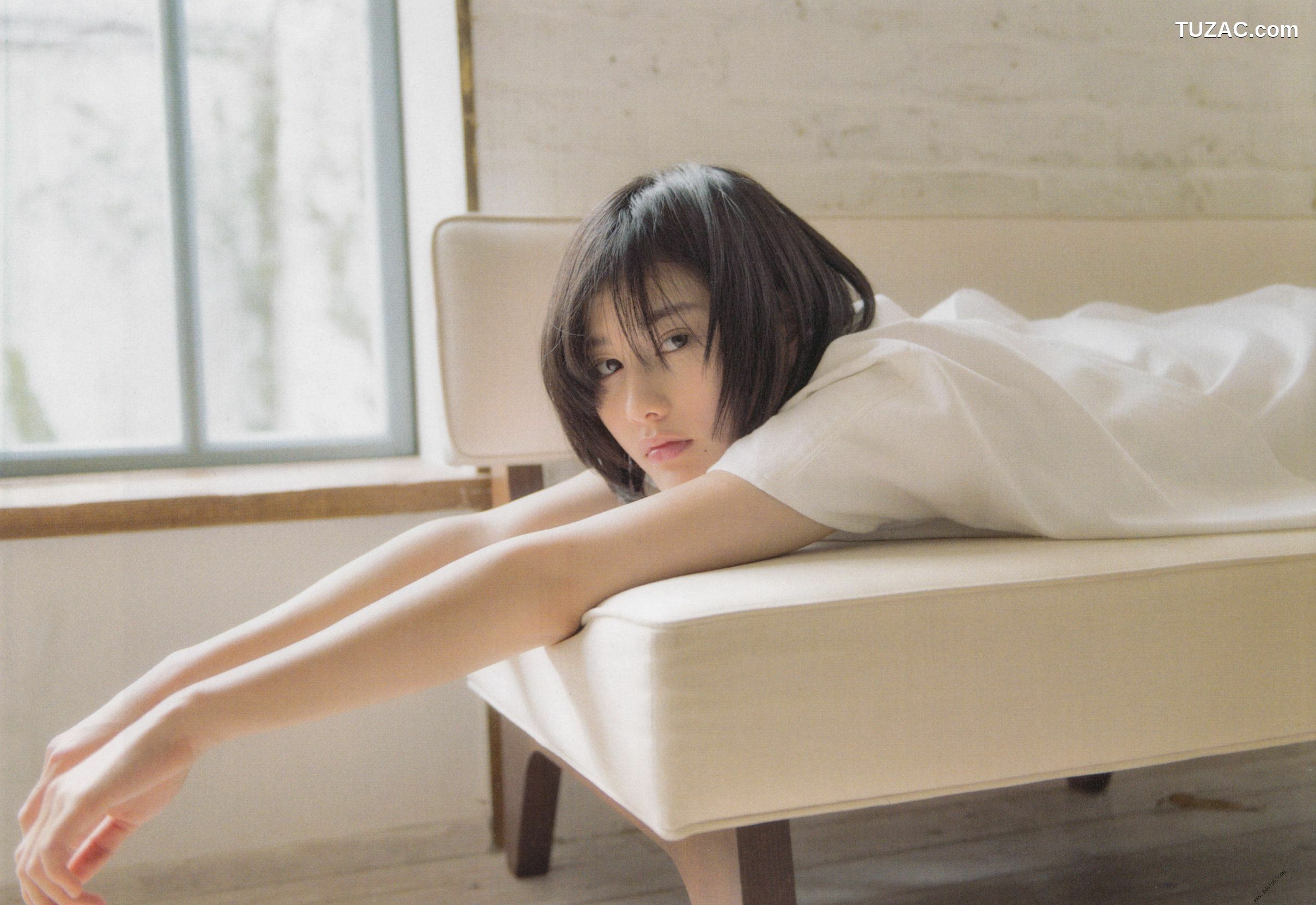 PB写真集_Ai Hashimoto 橋本愛《杂志图片》 写真合集 [105P]